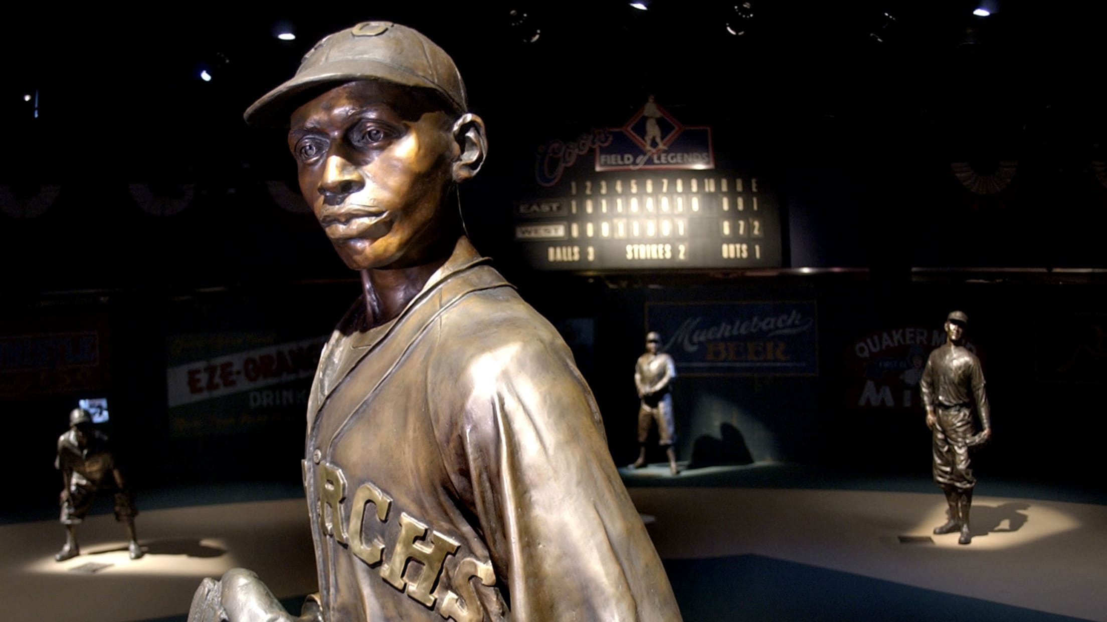 RAW Negro Leagues Museum 20050223
