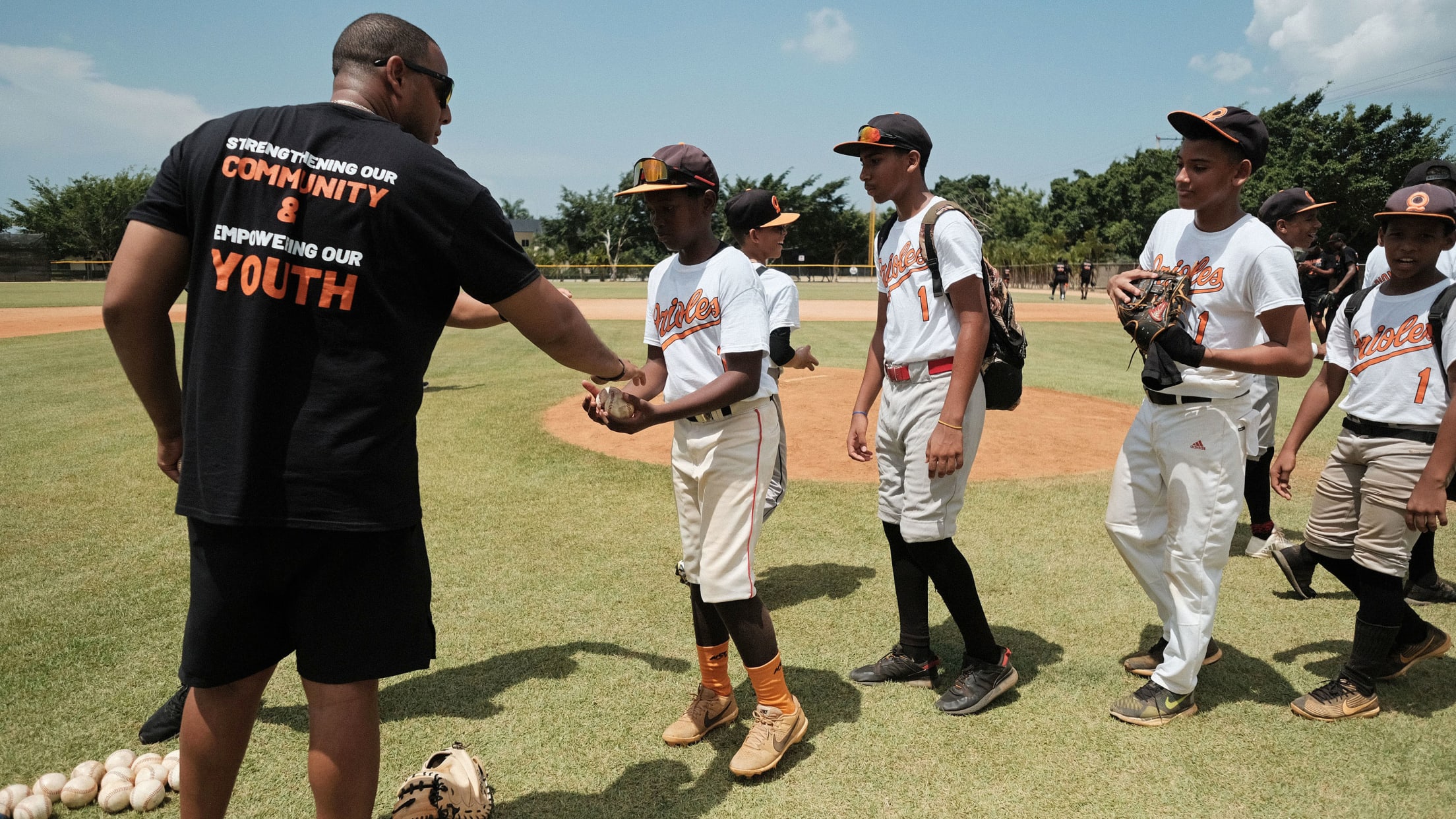 BAL-BI-Winning-OnandOffField-112723-019