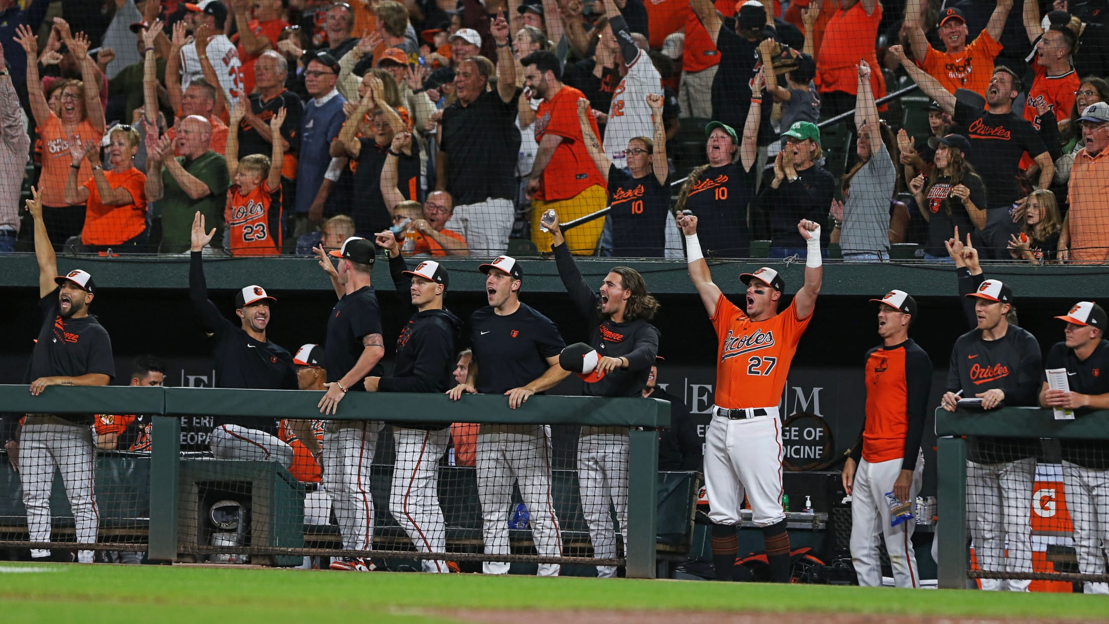 BAL-BI-121823-TopPhotos23-093