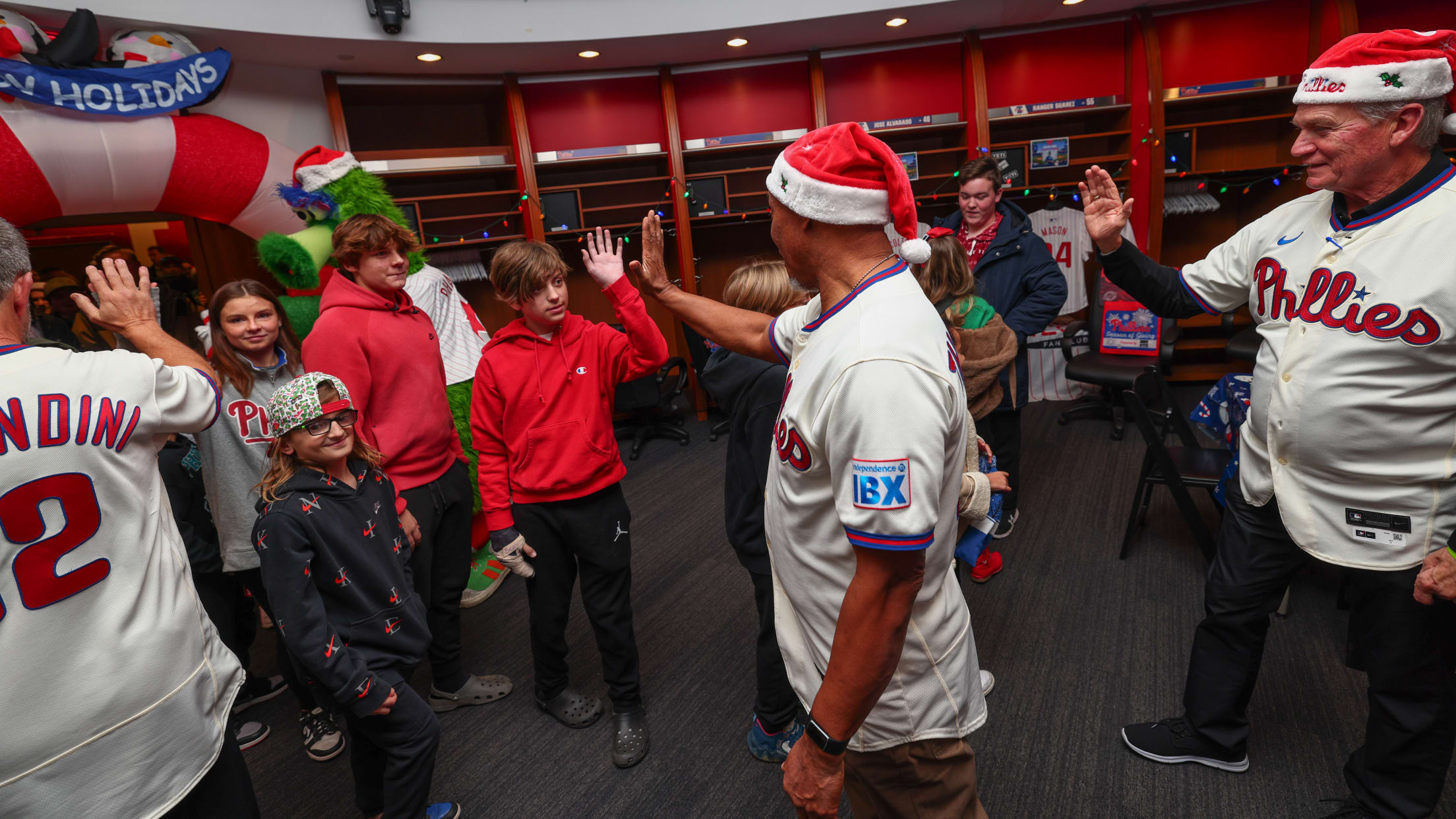 20241213_Ballgirls Holiday Party-3