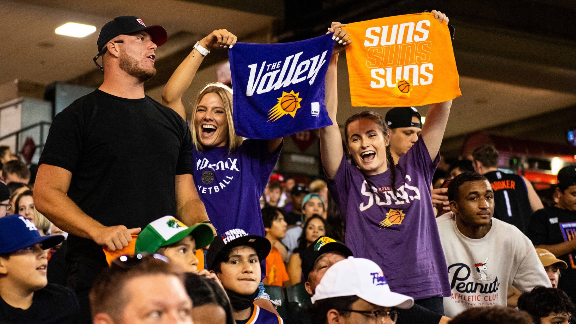 Arizona Diamondbacks on X: #InThe90sWeAsked the @Suns to model