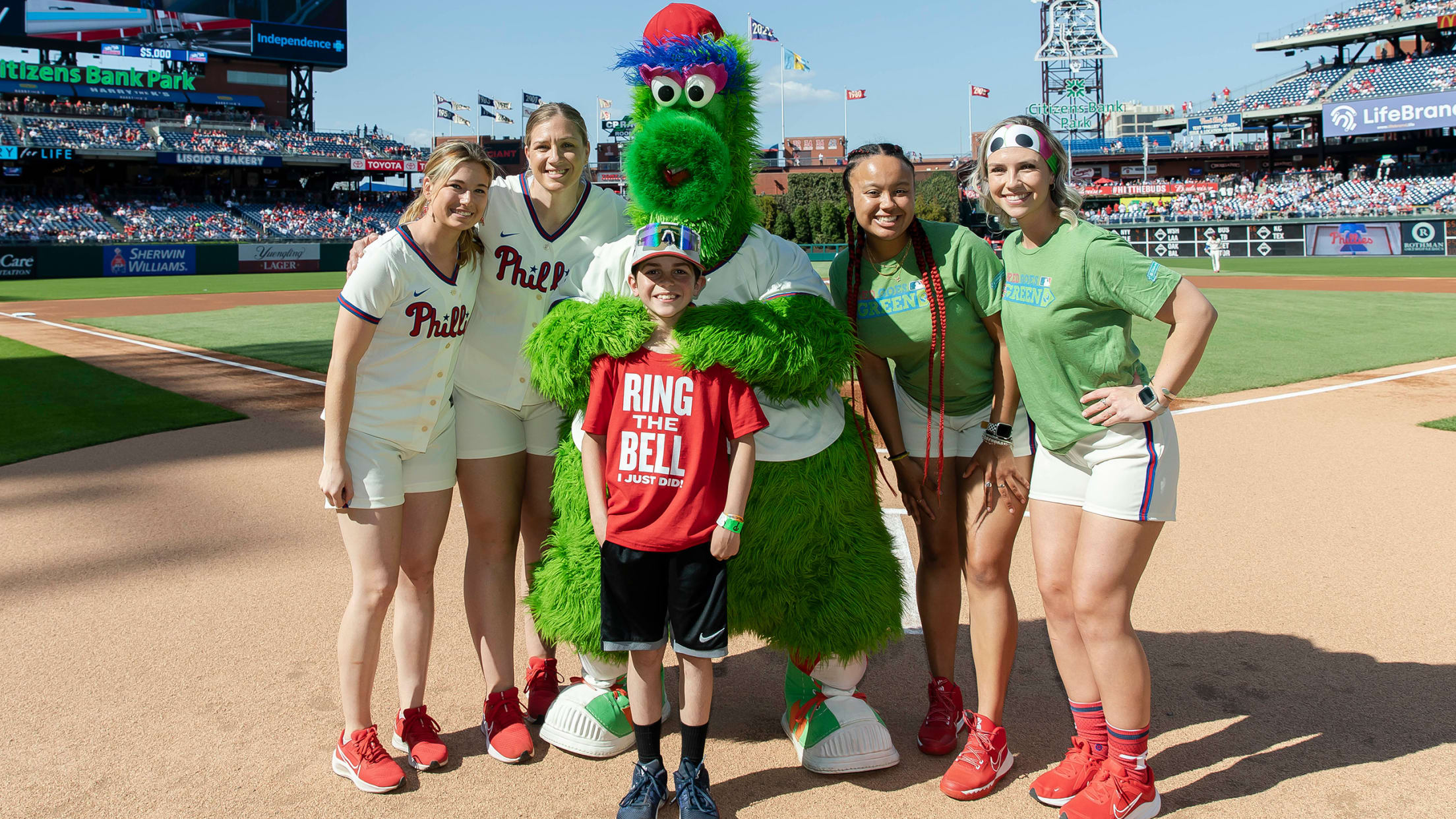 Want to be a 2015 Phillies Ballgirl?