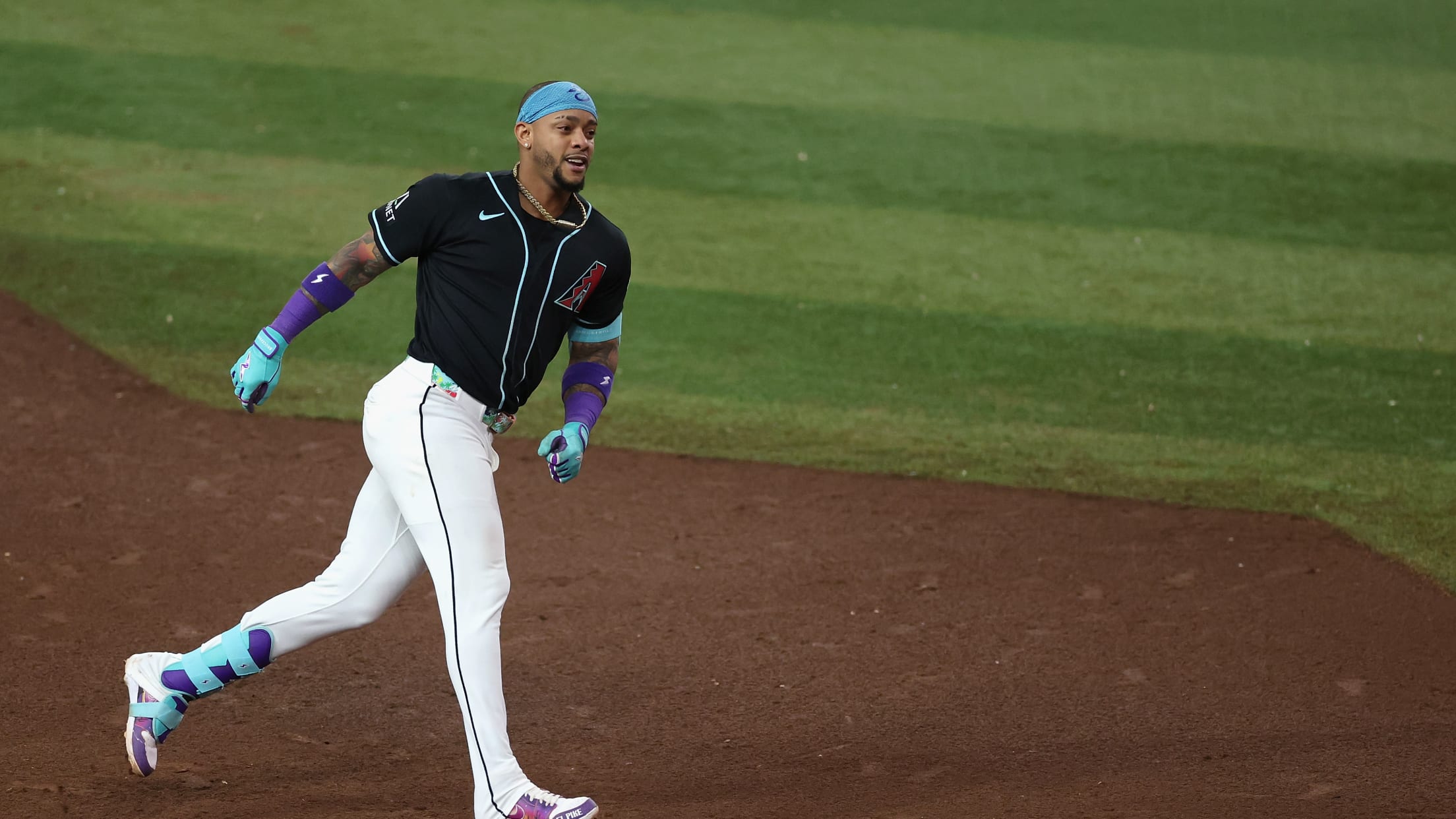 Ketel Marte's WILD walk-off three-run homer (6)