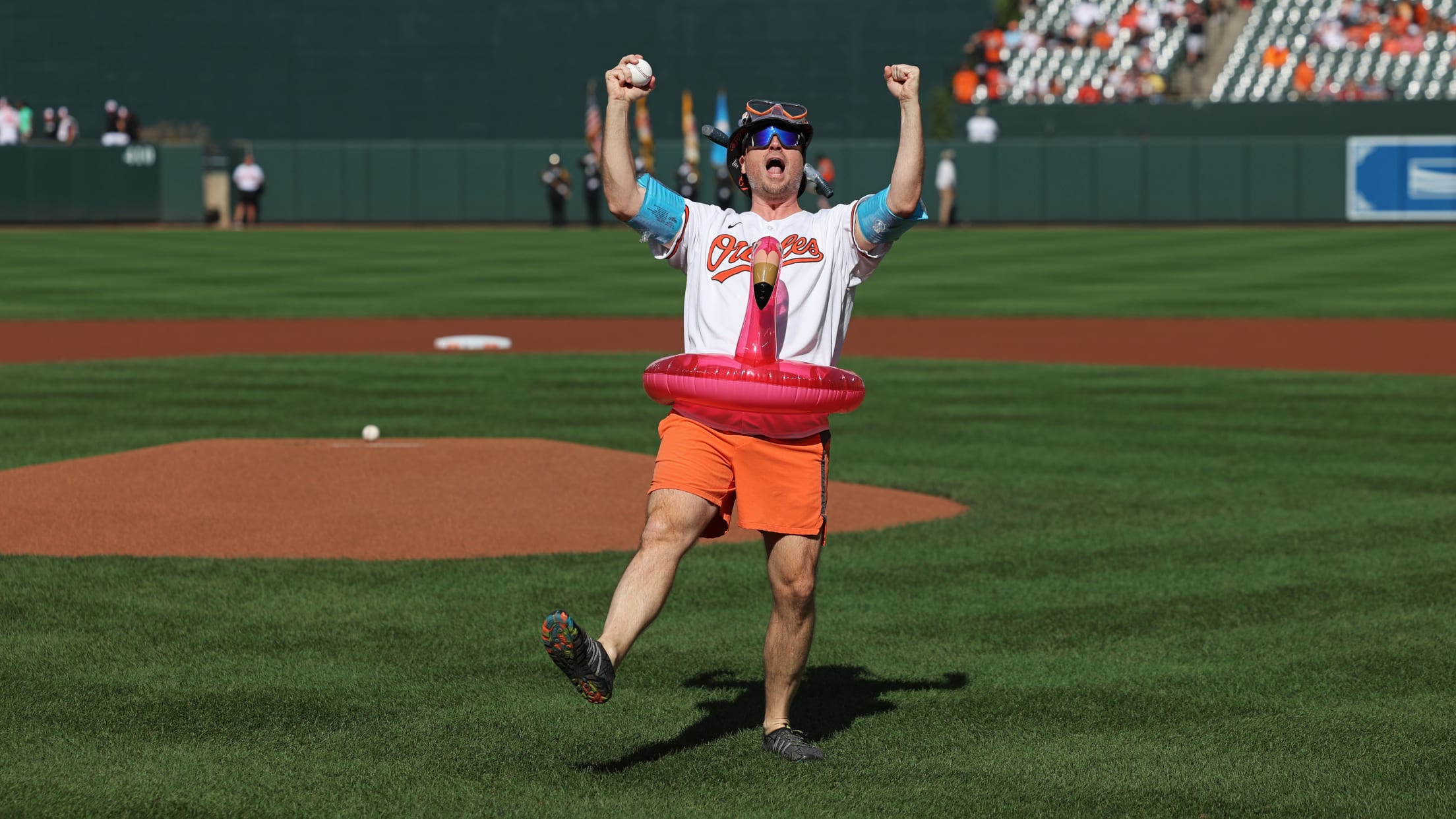 BAL- BI - Homestand In Focus - 1003 - 095