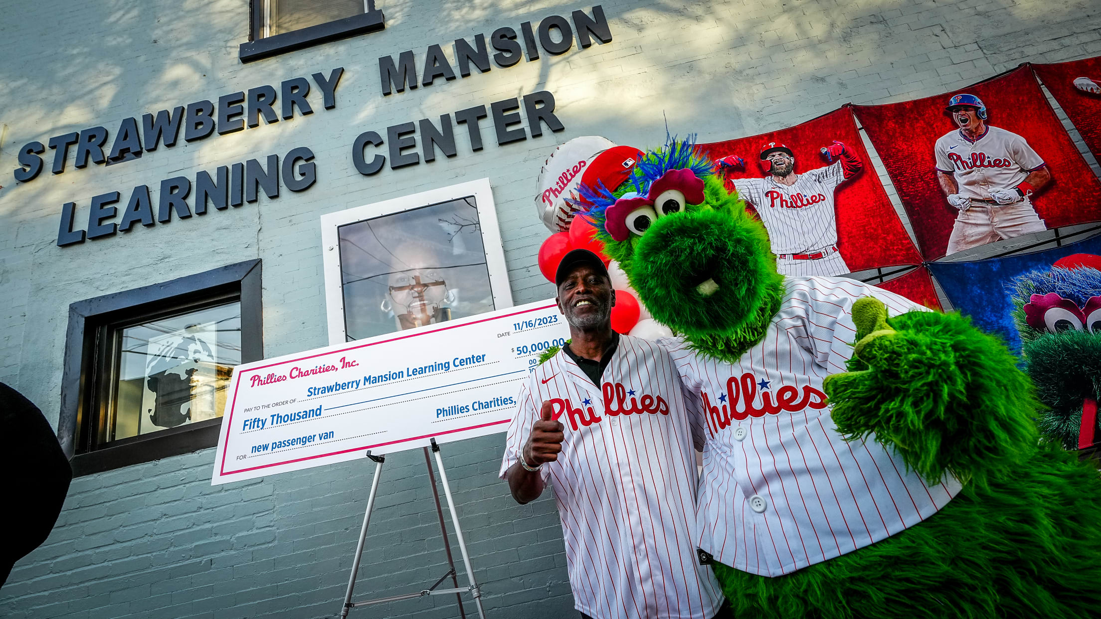 StrawberryMansionLCVan00934