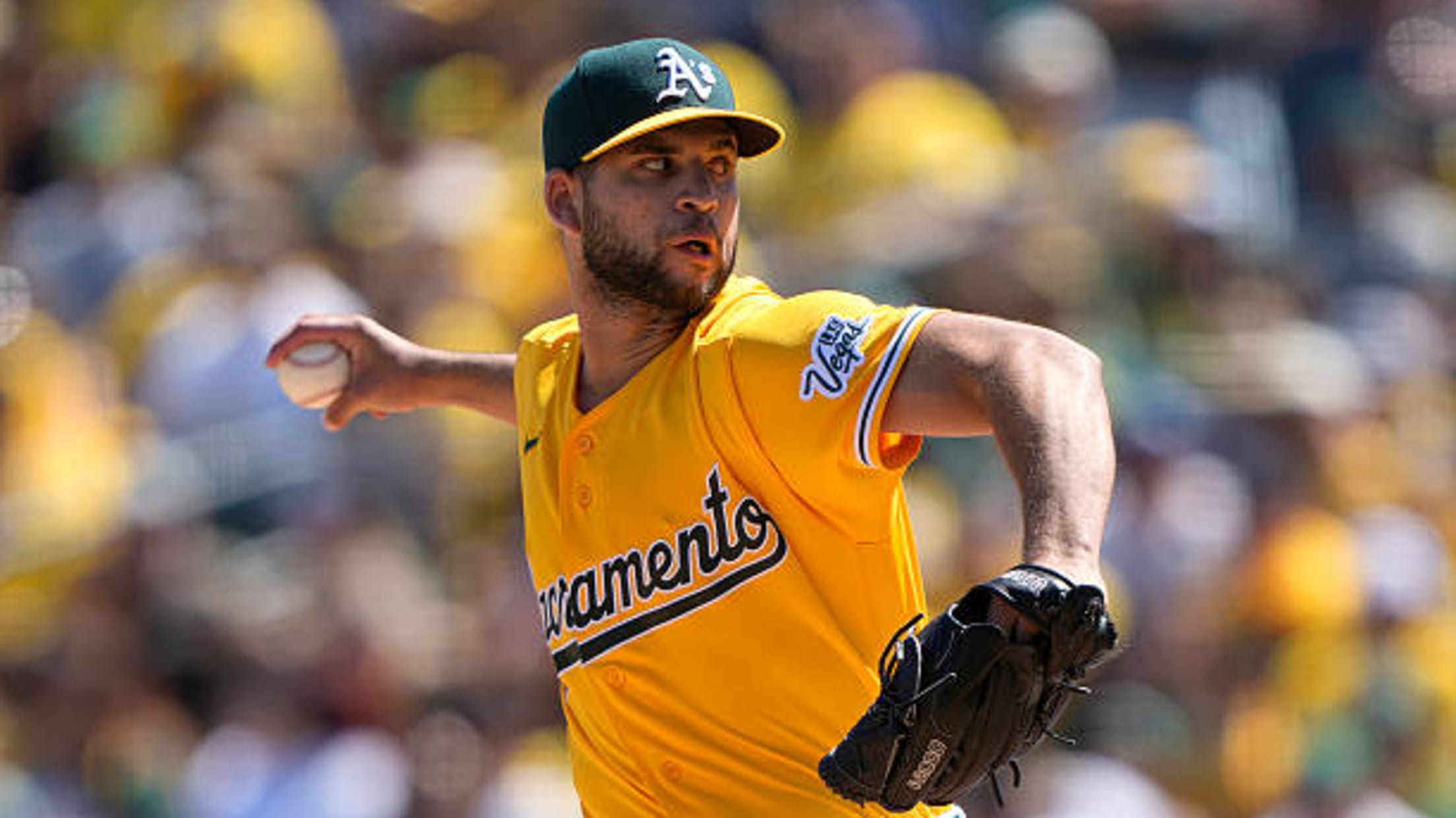 Luis Morales escapes bases-loaded jam