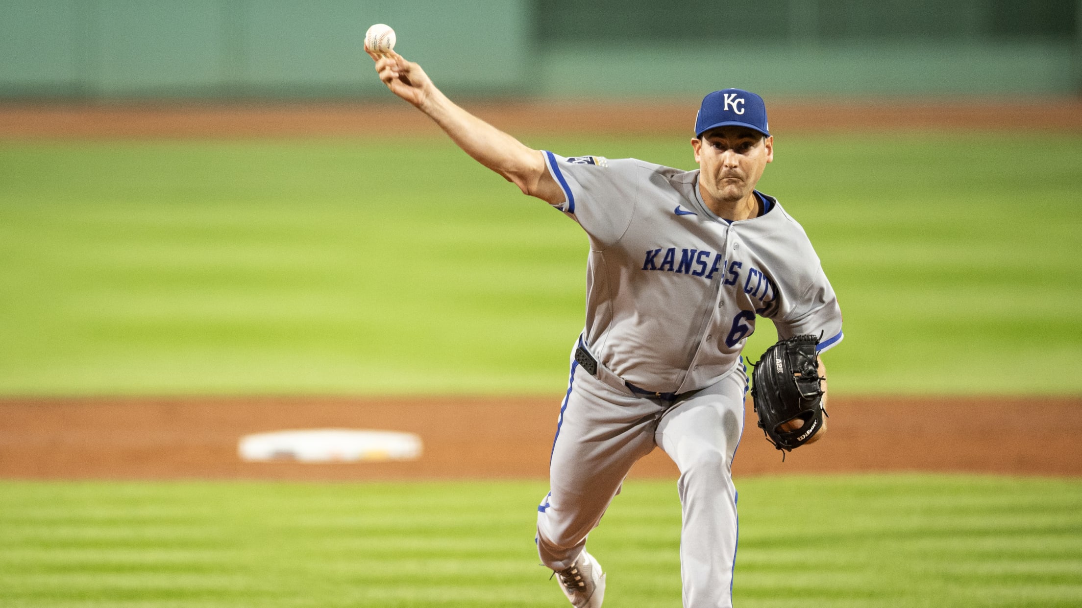 Seth Lugo strikes out seven, earns win vs. Red Sox