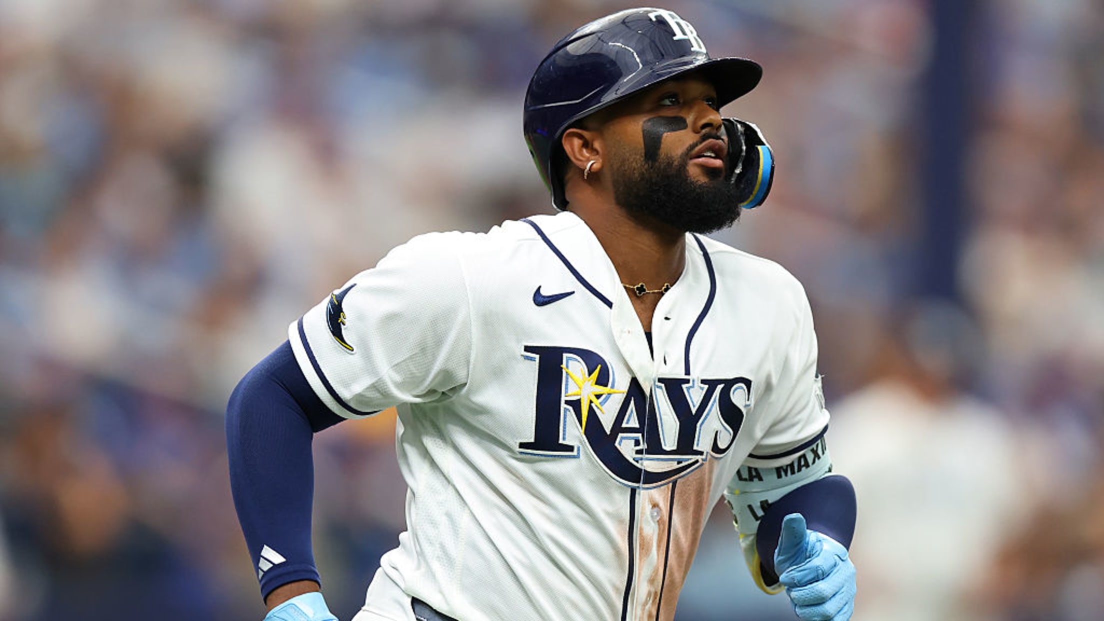 Junior Caminero's solo home run (2)