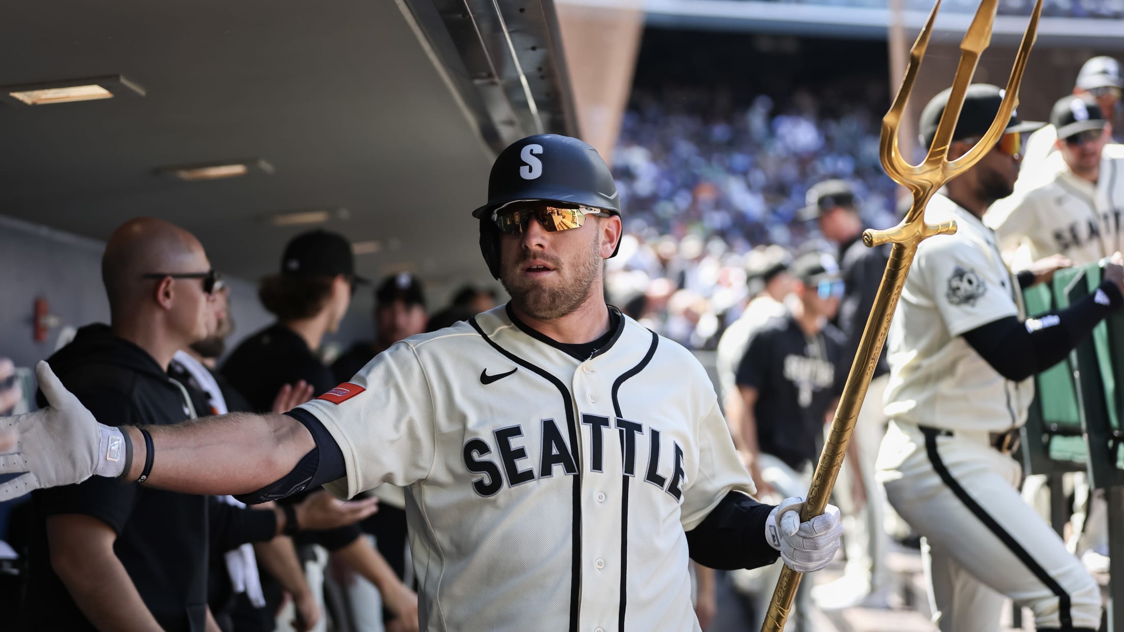 Luke Raley's pinch-hit solo home run (15)