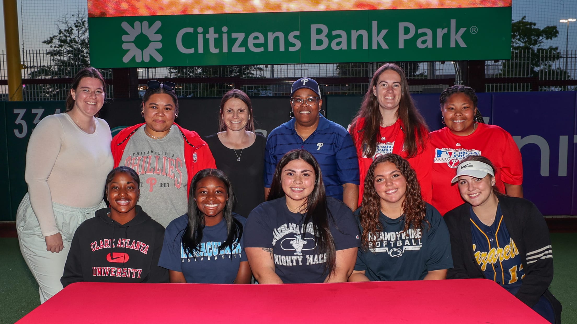 20240513_UYA Signing-159