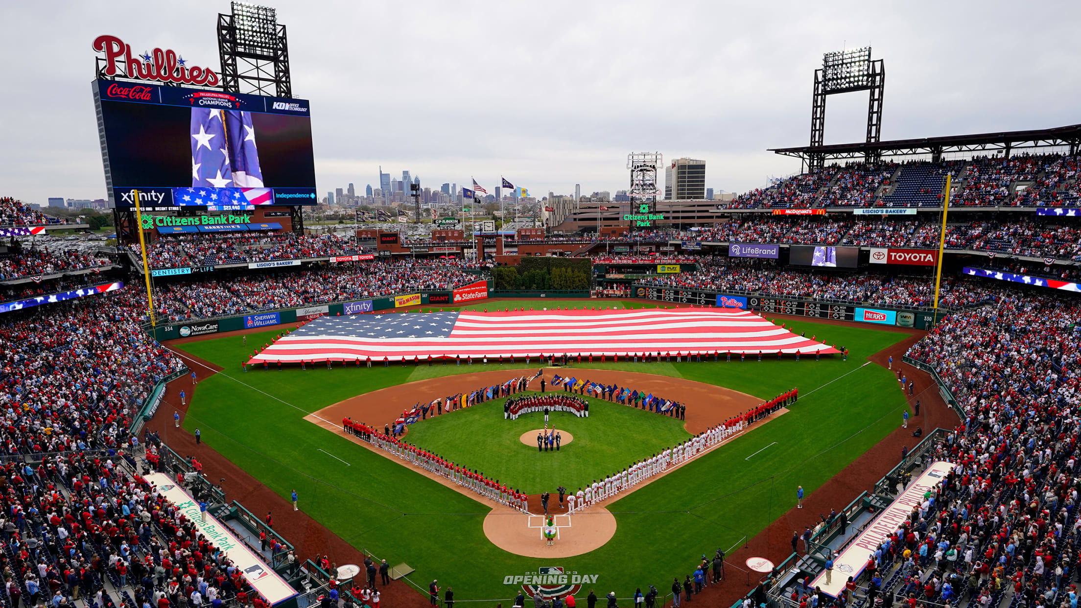 Phillies fans try to score championship merch — and tickets