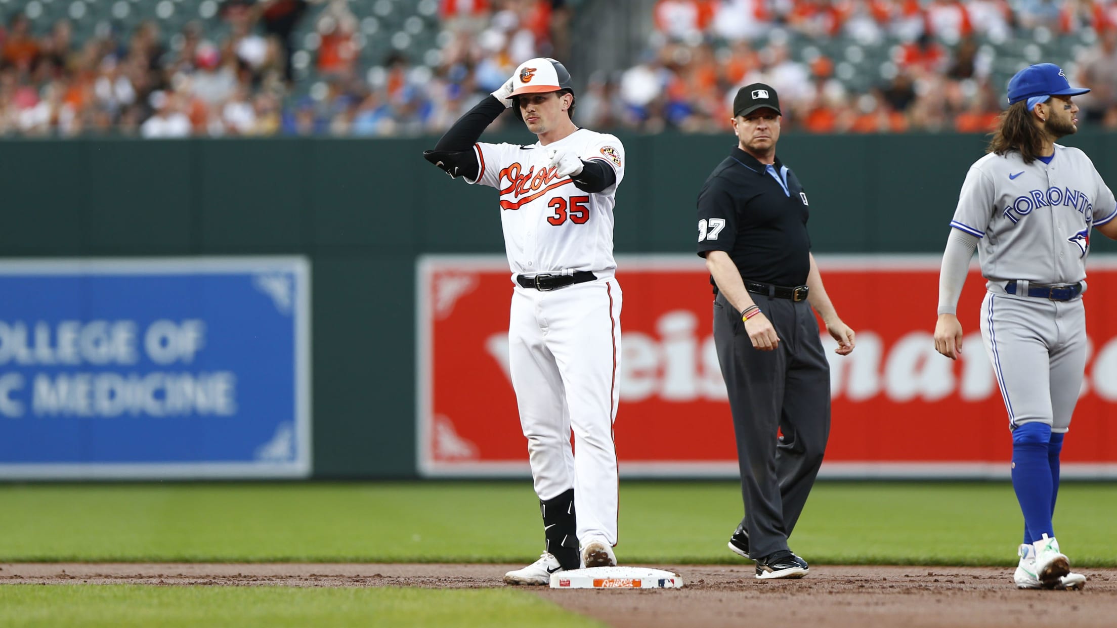 BAL-BI-121823-TopPhotos23-077