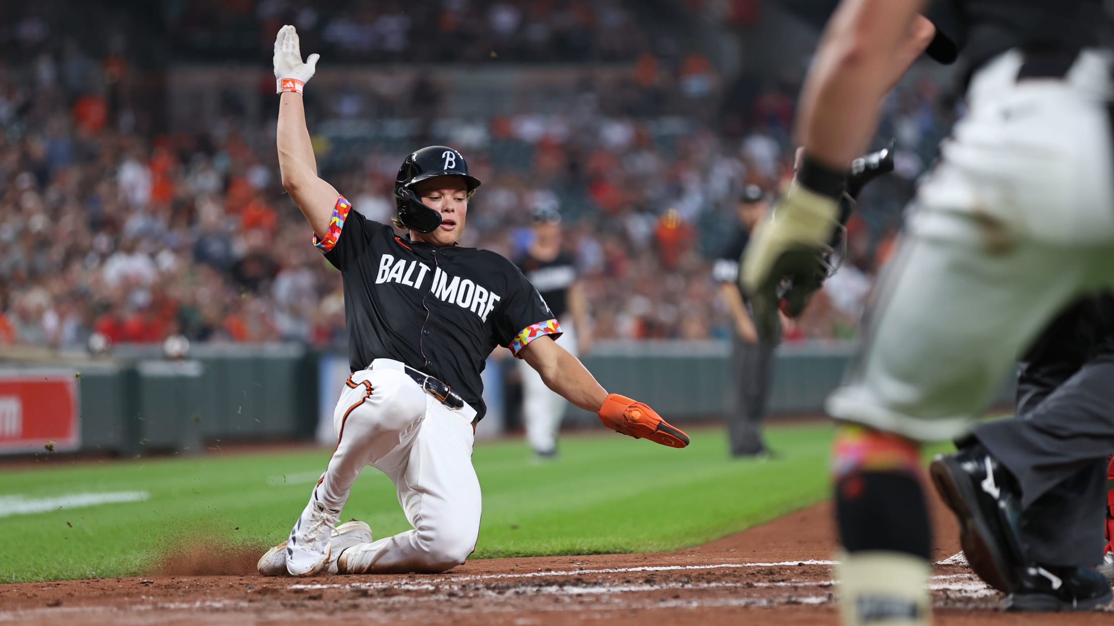 BAL-BI-021025-Holliday-Feature-083