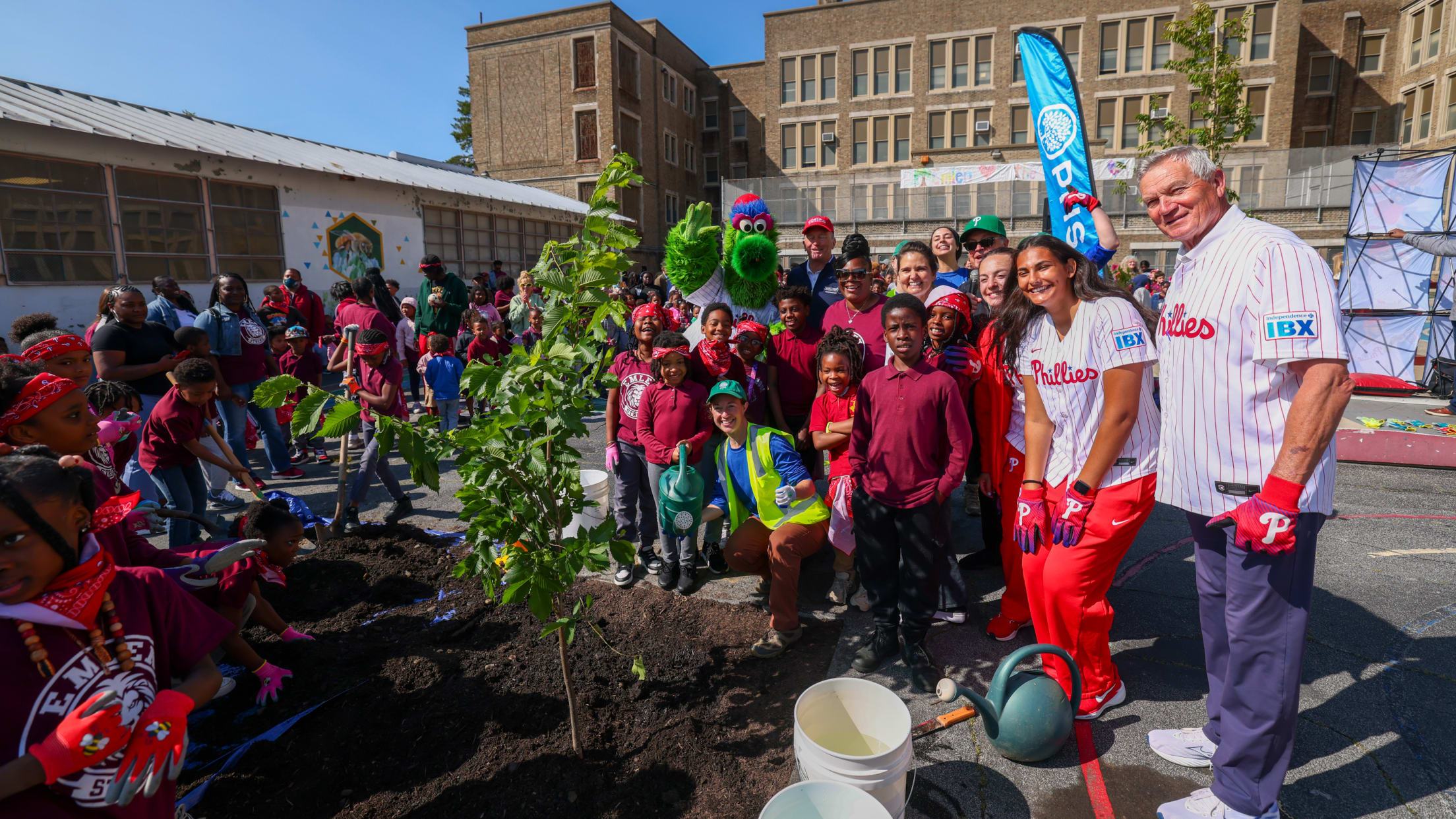 20250602_Tree Planting_Asplundh_PHS-41
