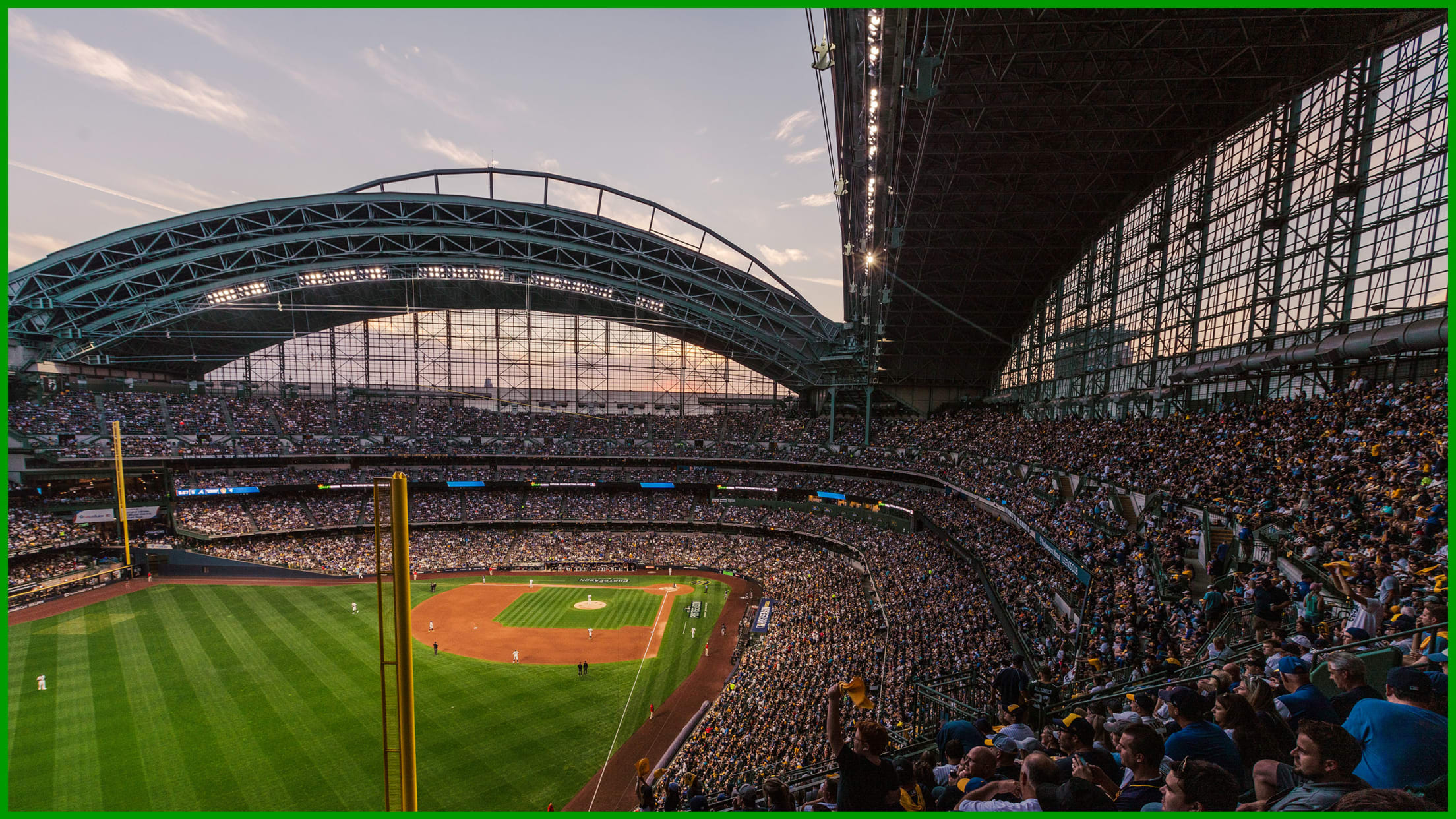 Milwaukee Brewers steel circle - Baseball & Sports Background