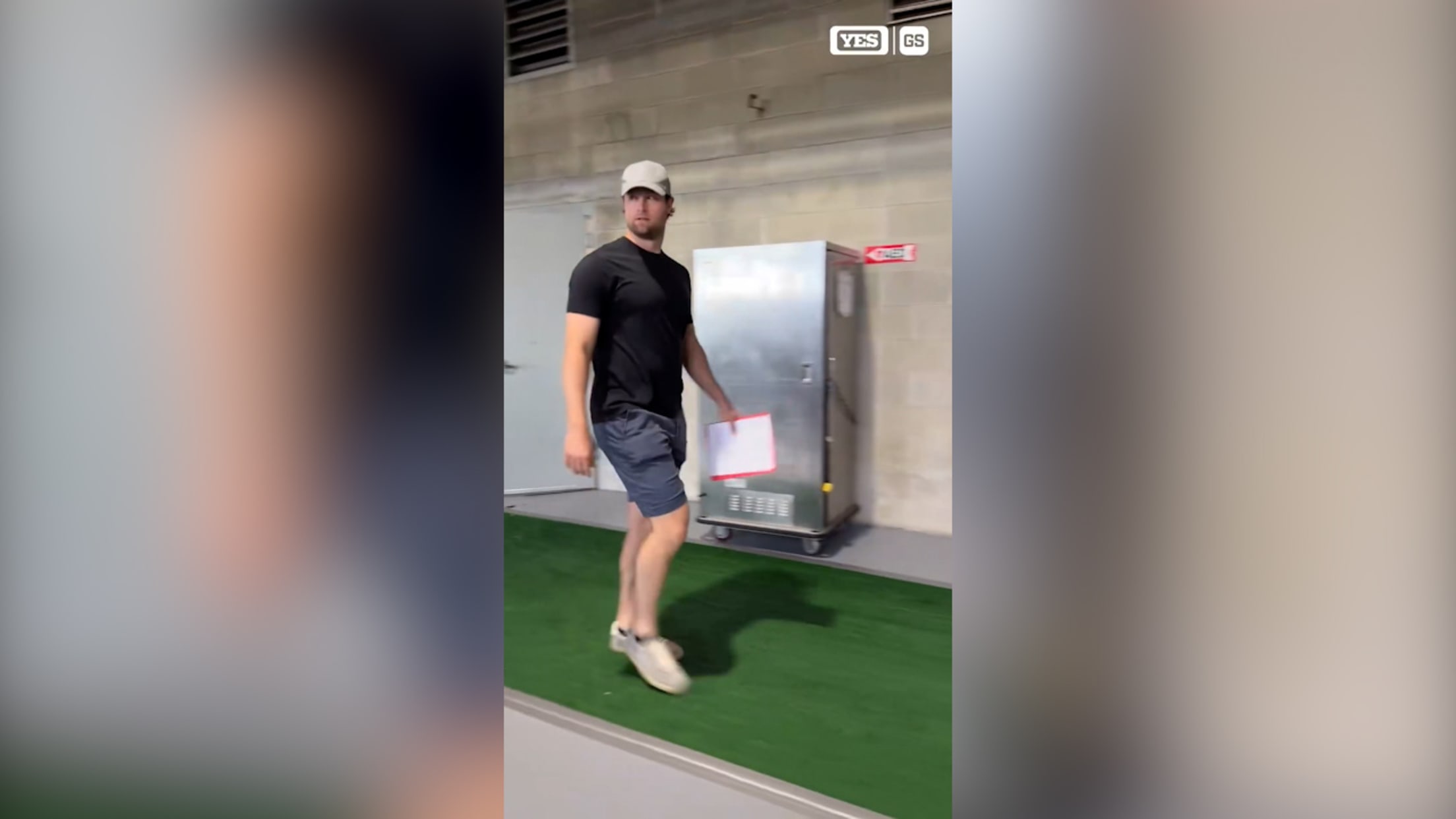 Yankees arrive to Spring Training