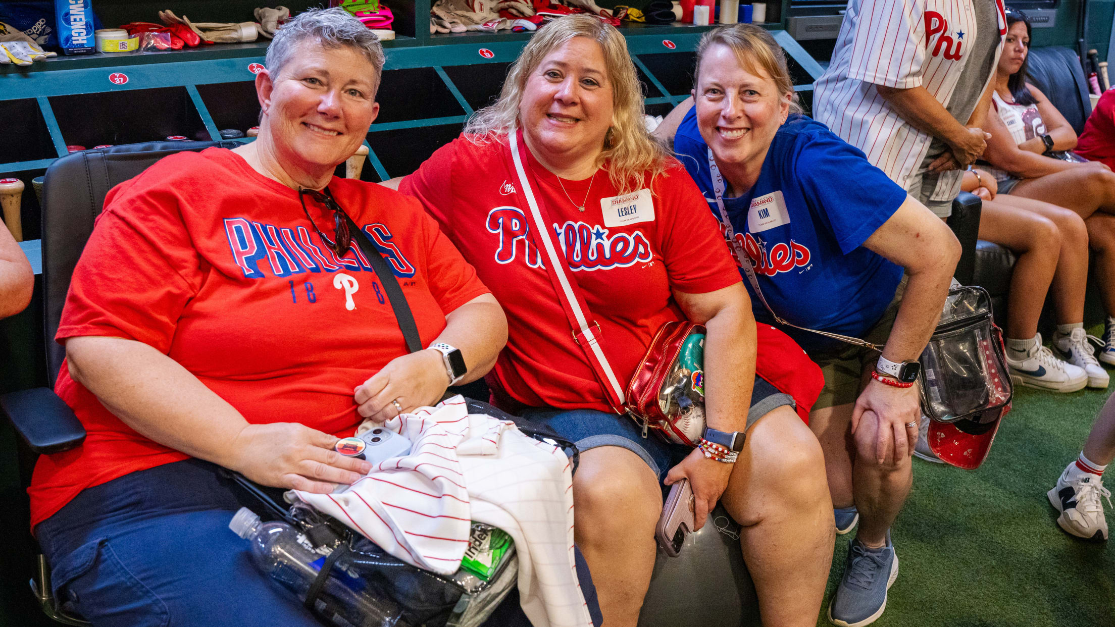 BehindtheDiamond00271