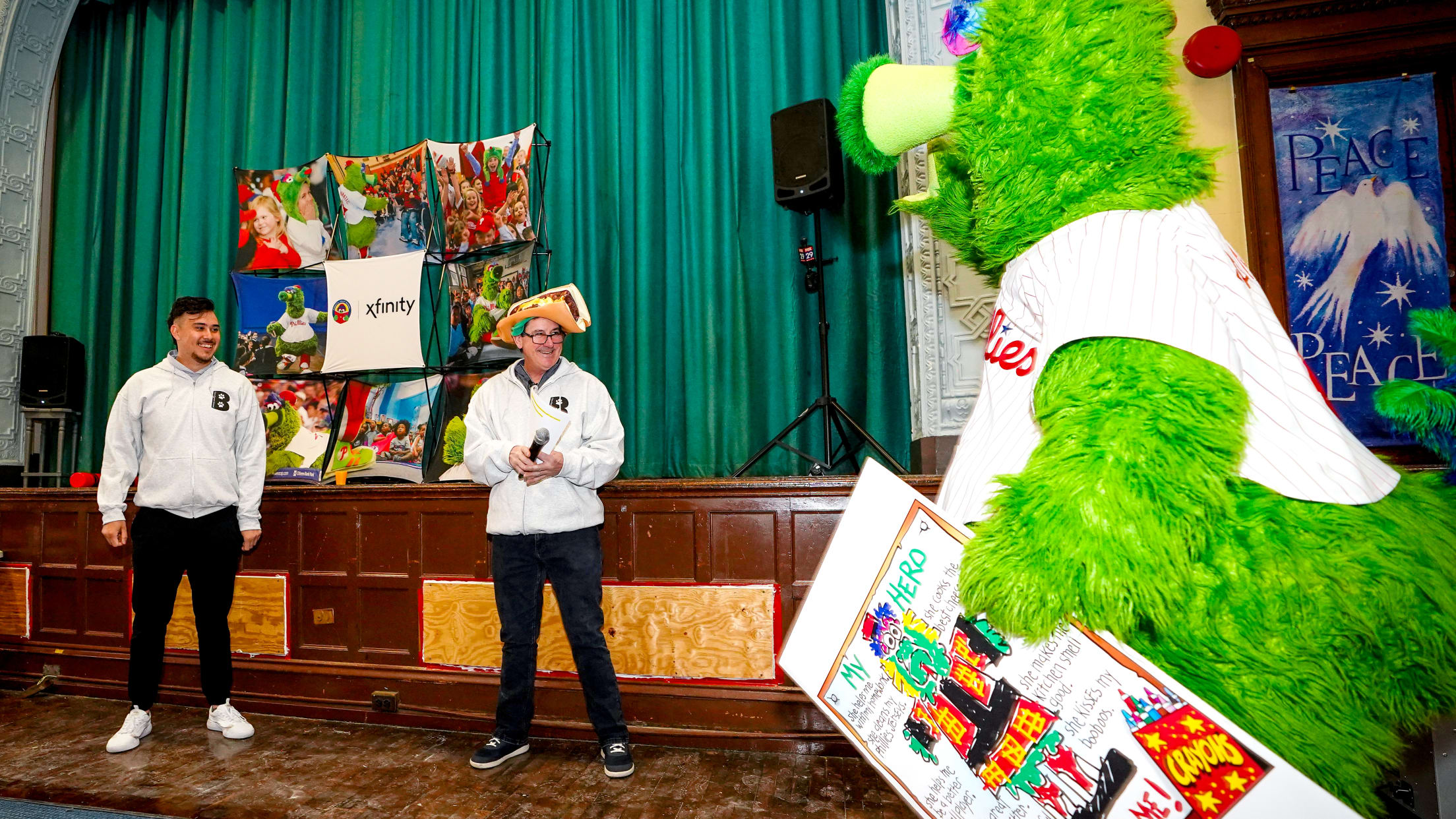 PhanaticAboutReading08333