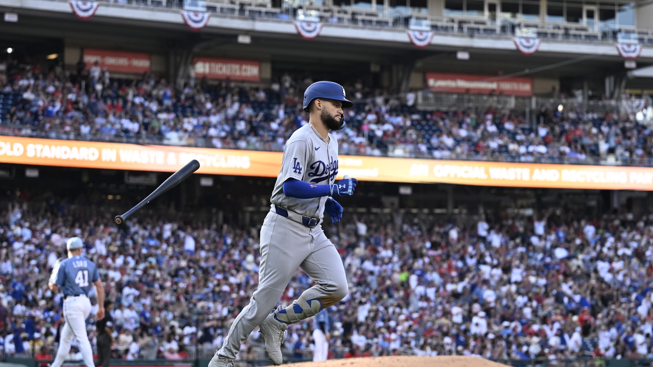 Andy Pages' three-run homer (3)