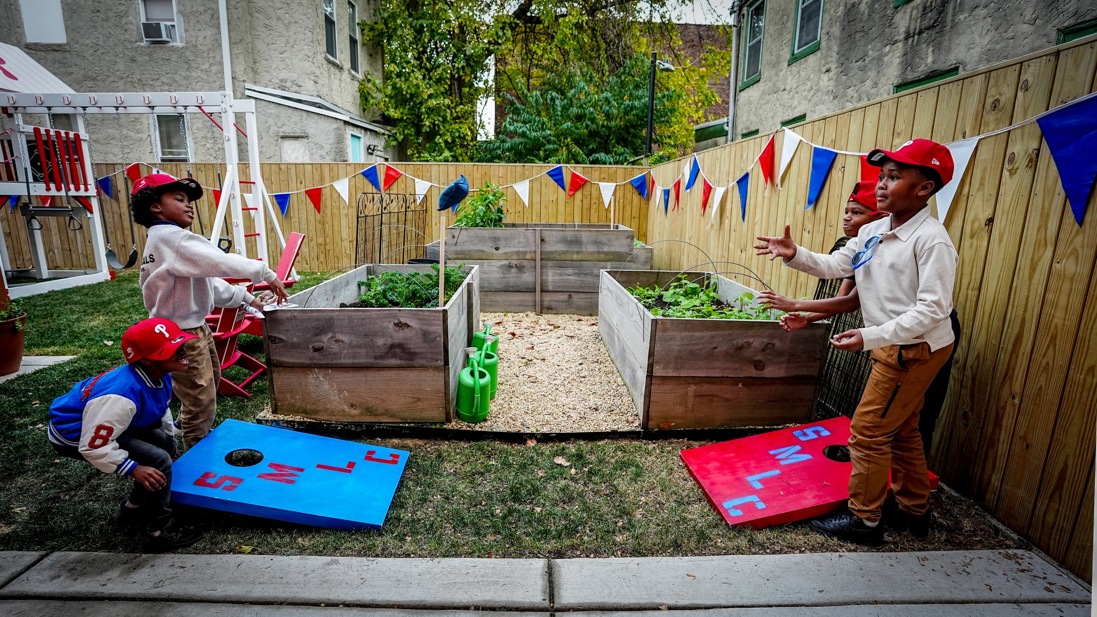 KingSwingsStrawberryMansion00346