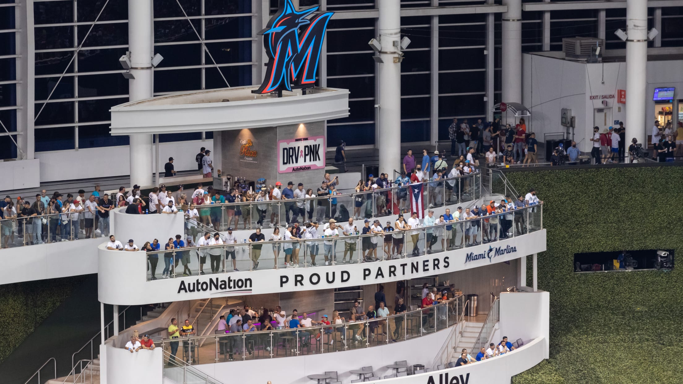 Miami Marlins and Fanatics team up for long-term, multi-faceted