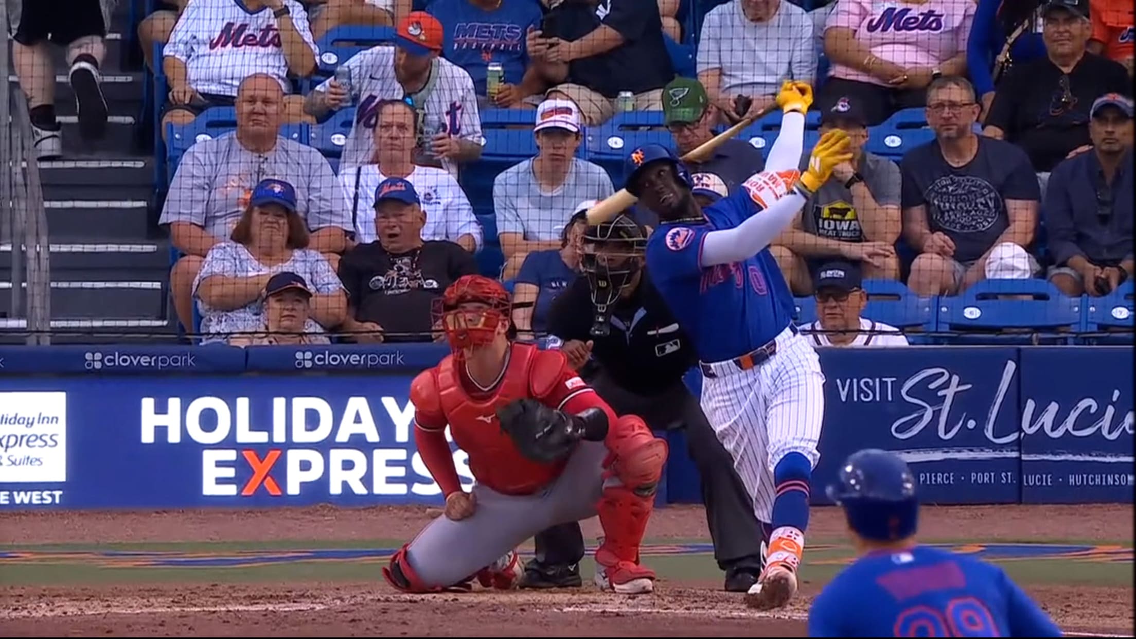 Ronny Mauricio's RBI single