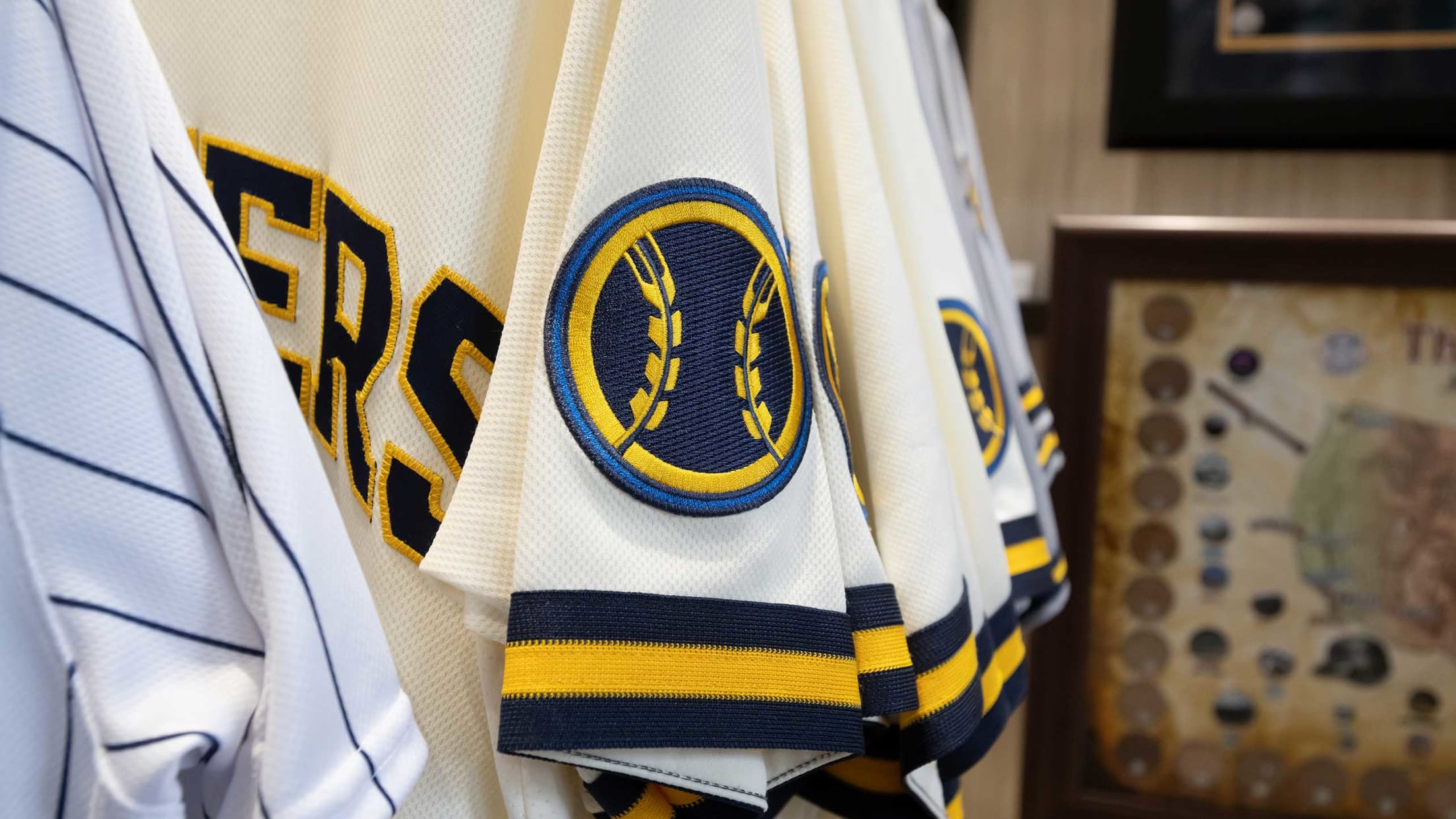 brewers jerseys through the years