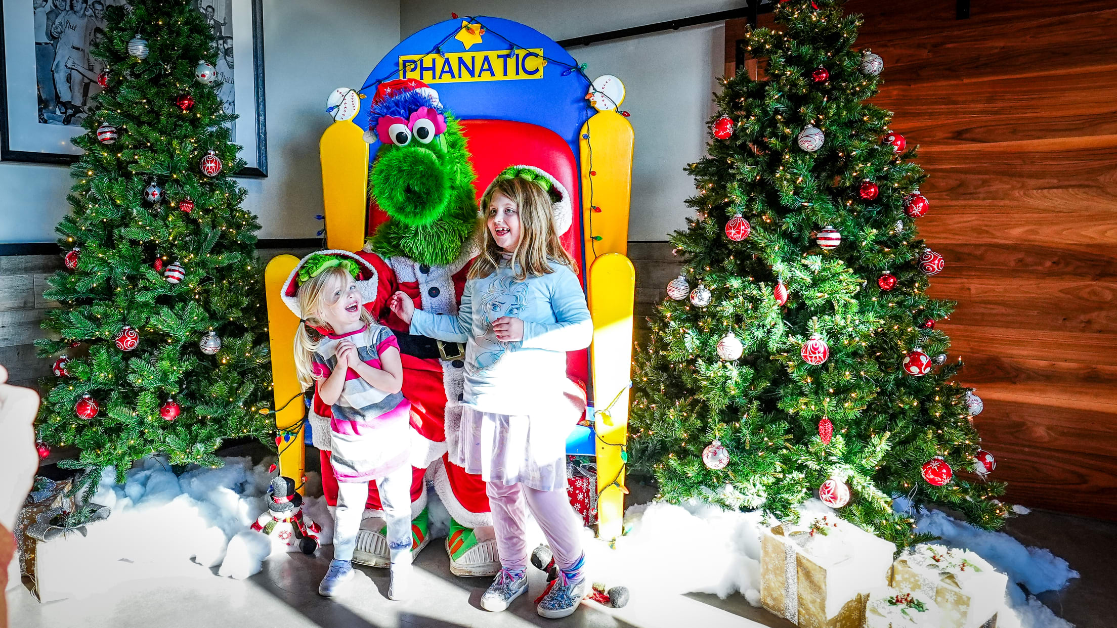 HolidaySalePhanatic02032