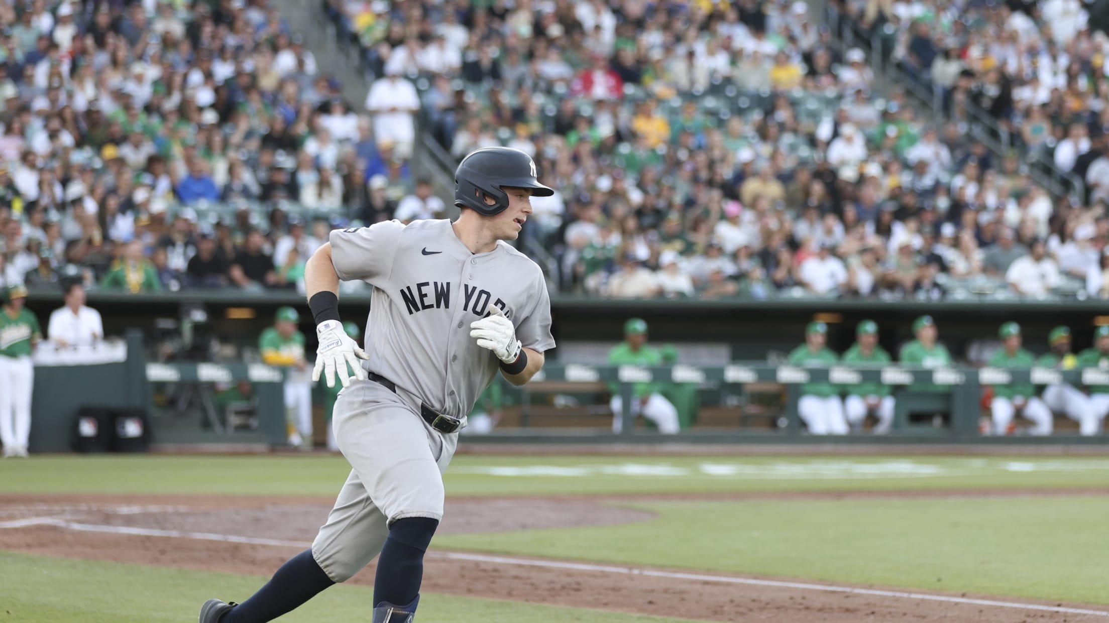 Ben Rice's solo home run (17)