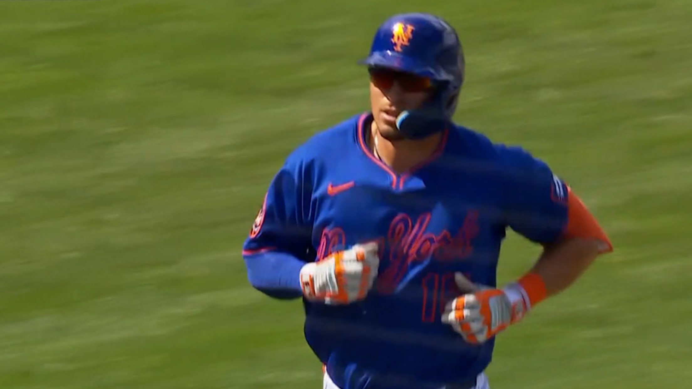 Tyrone Taylor's solo home run