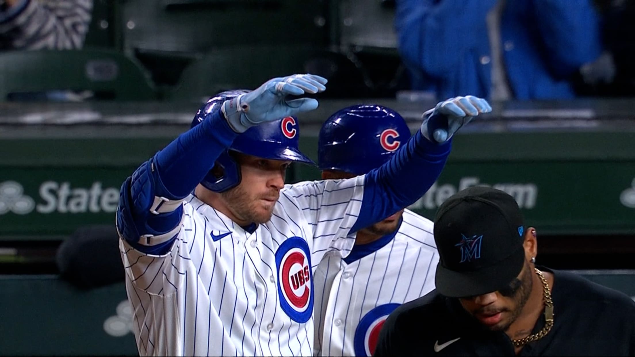 Ian Happ's game-tying RBI single