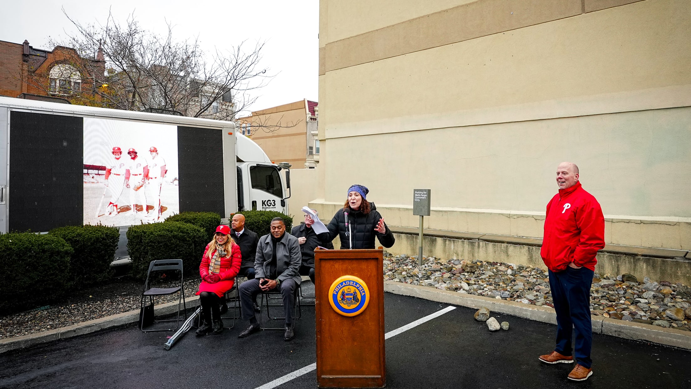 AllenMuralDesignUnveil05871