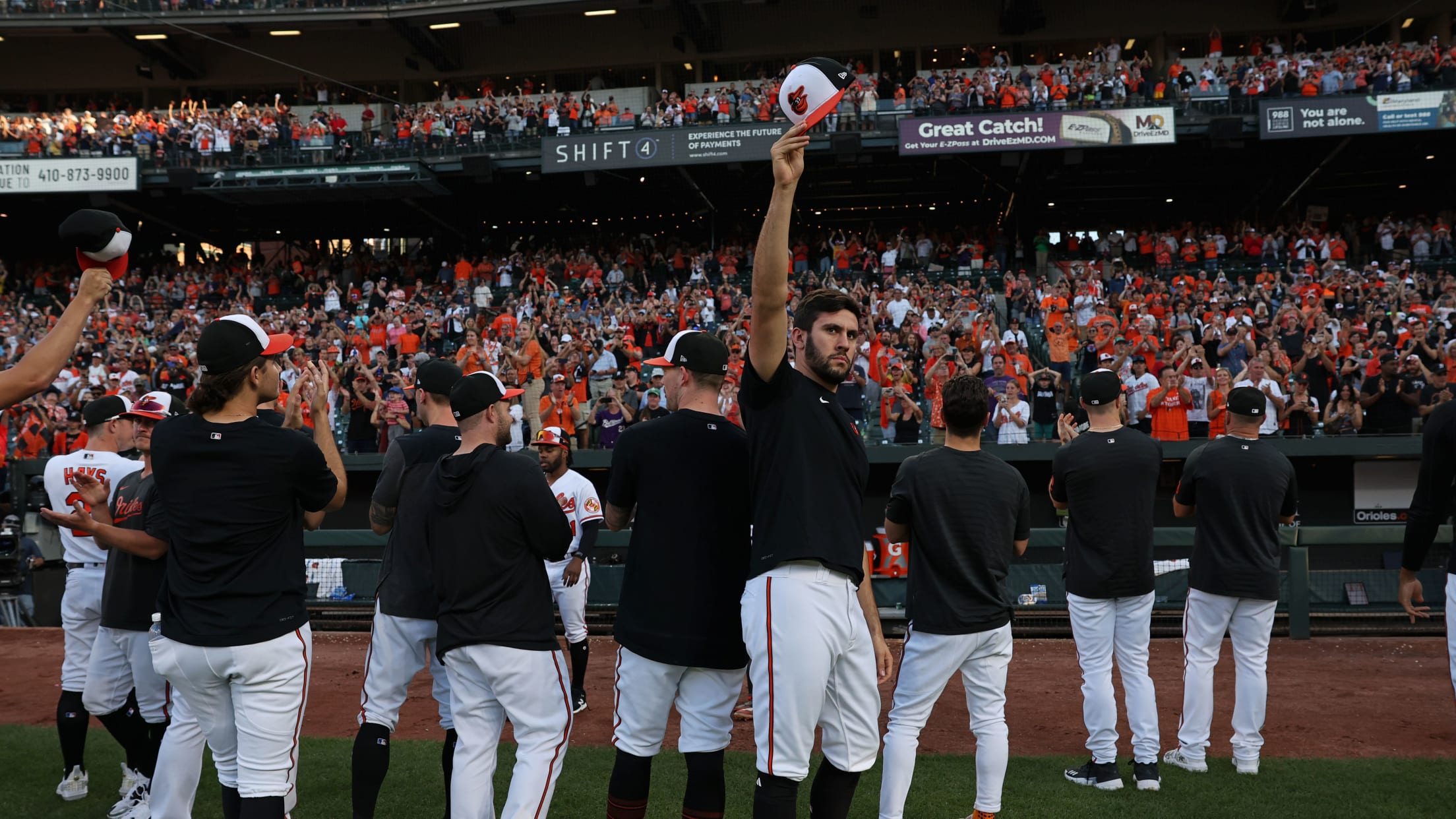 BAL- BI - Homestand In Focus - 1003 - 109