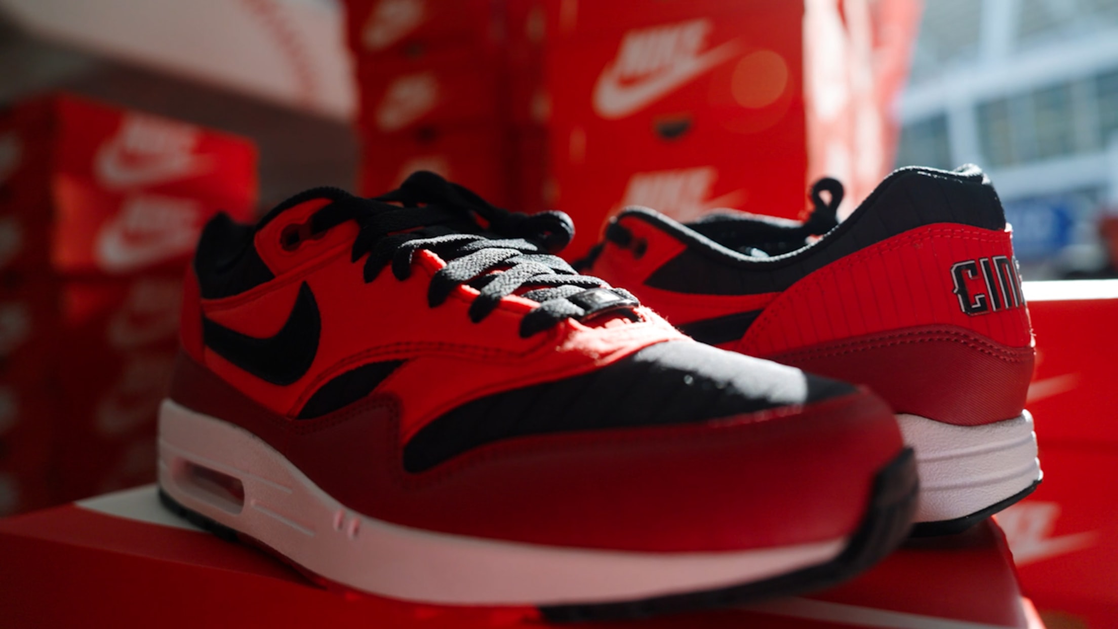 Nike Air Max 1 Reds Shoe Release