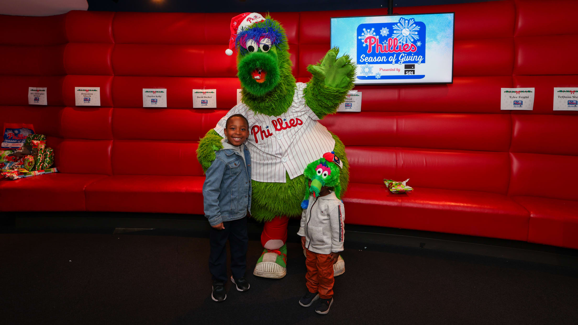 20241212_SEI Season of Giving Waterfall-16