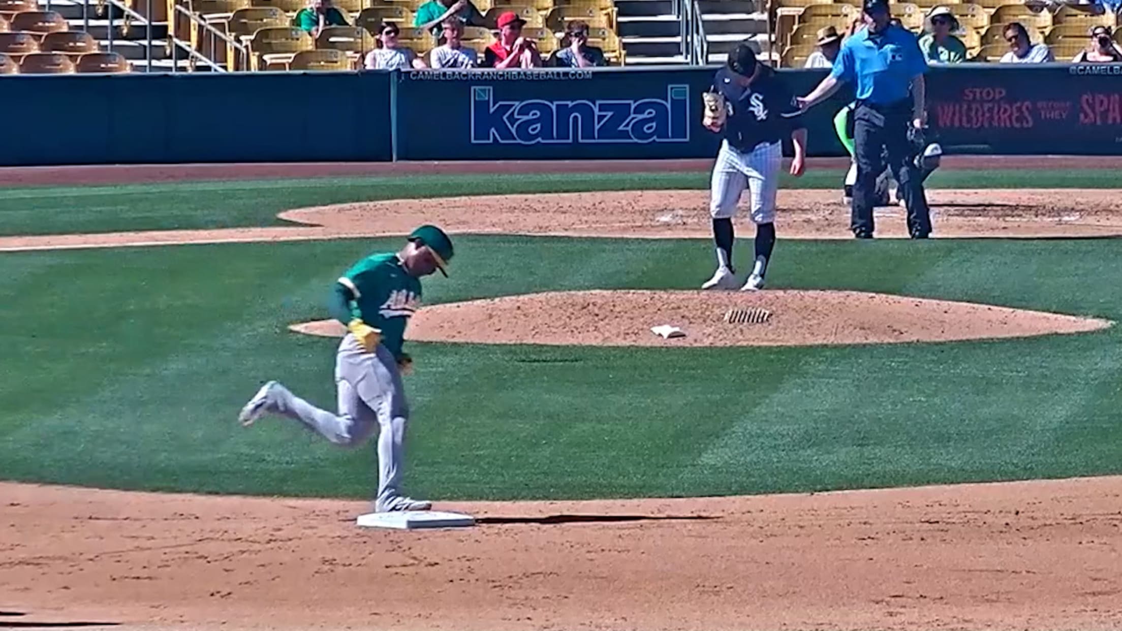 Andy Ibáñez's solo home run