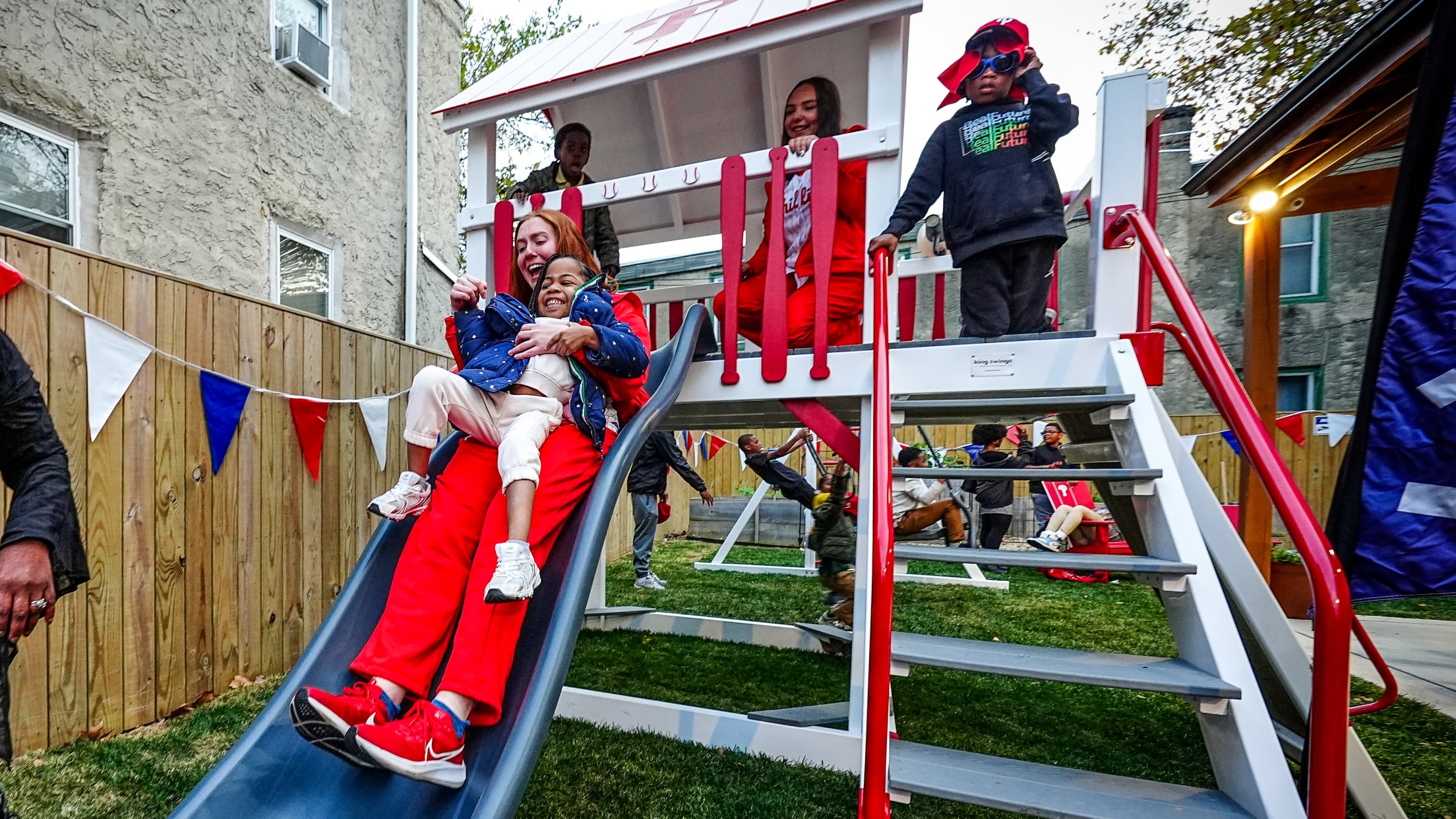 KingSwingsStrawberryMansion01195