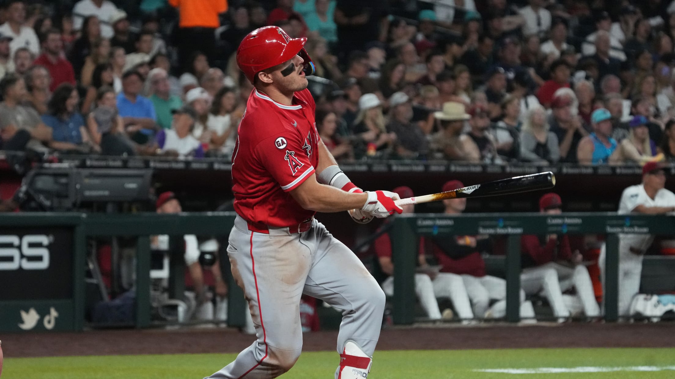 Mike Trout's solo home run (16)