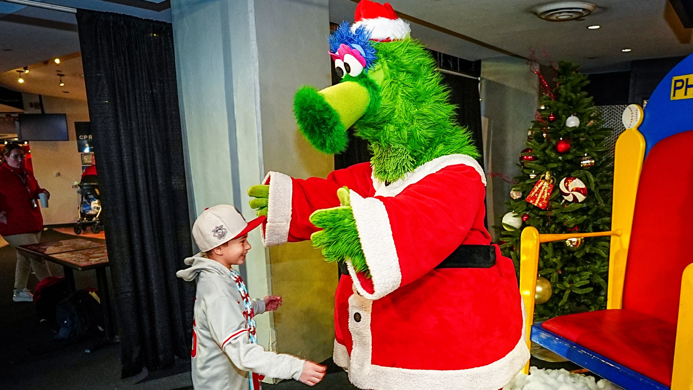 TreeLightingHolidaySale05851