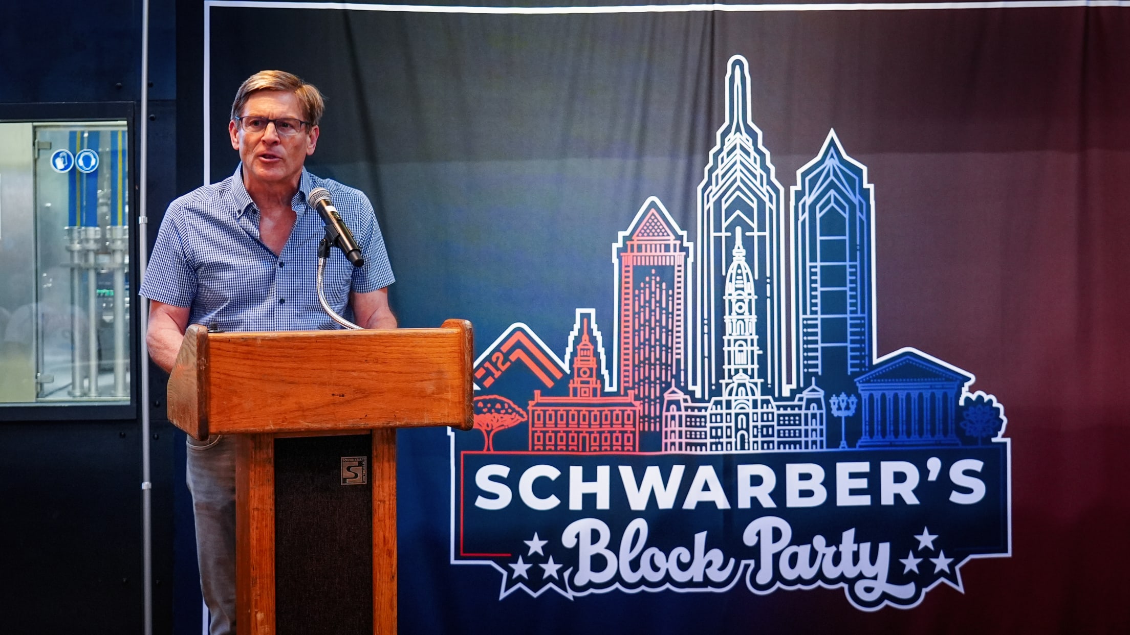 SchwarbersNeighborhoodHeroes02713