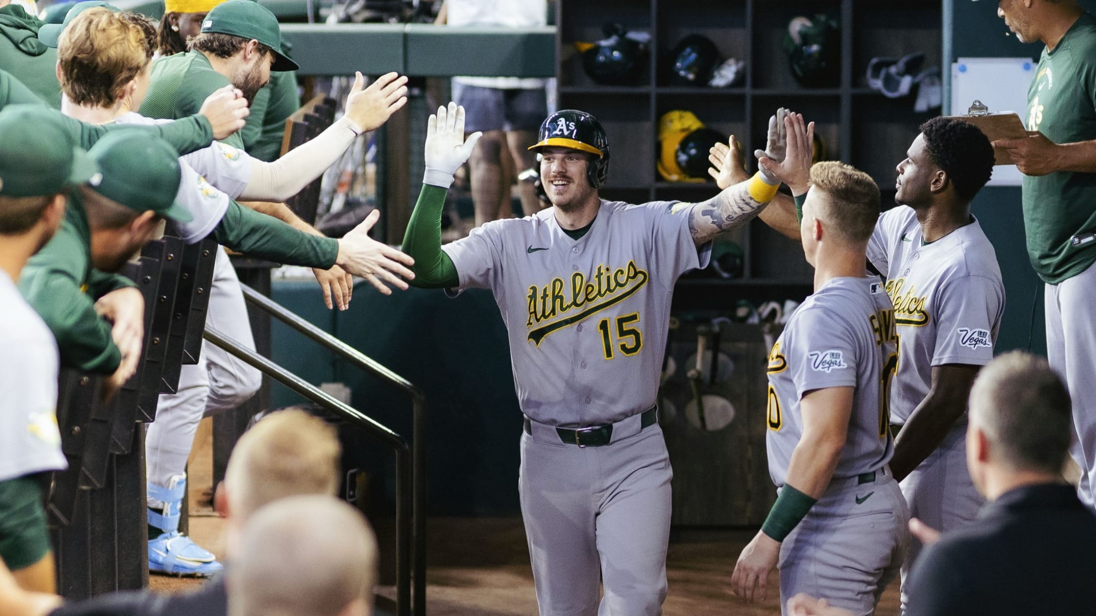 Henry Bolte leads A's five-homer game vs. Rangers