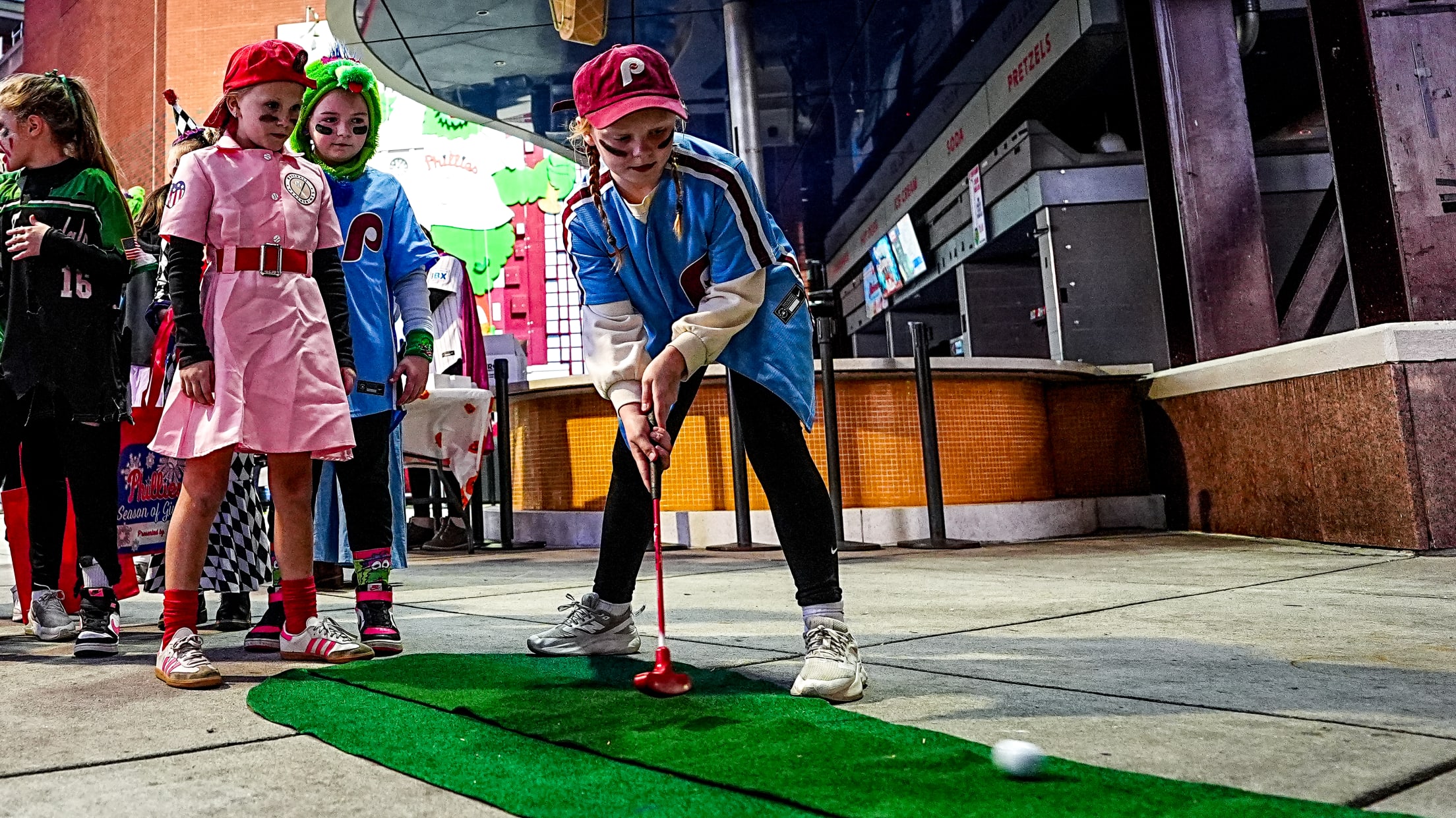 BallgirlsHalloweenParty09472