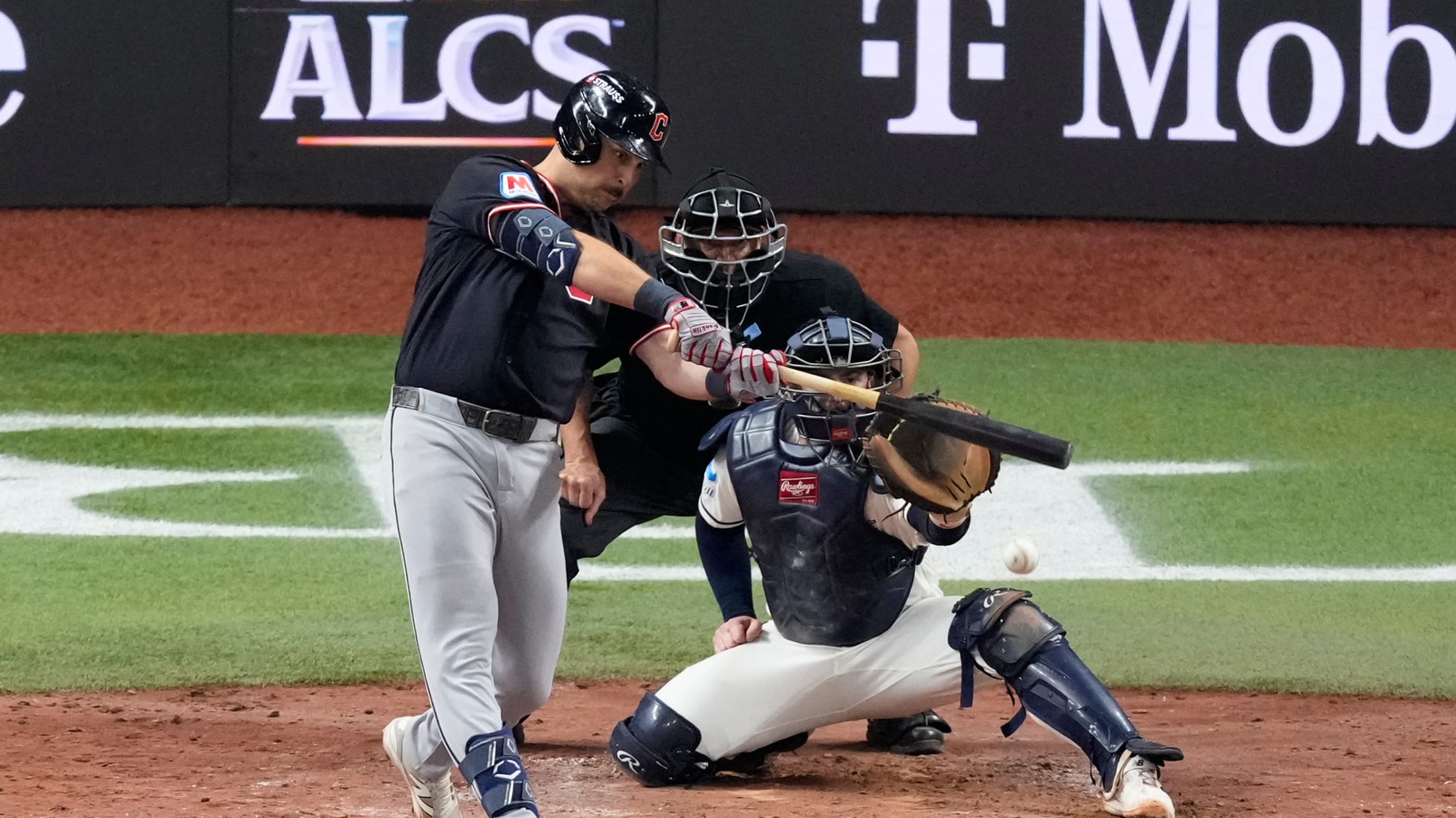Nathaniel Lowe's RBI single