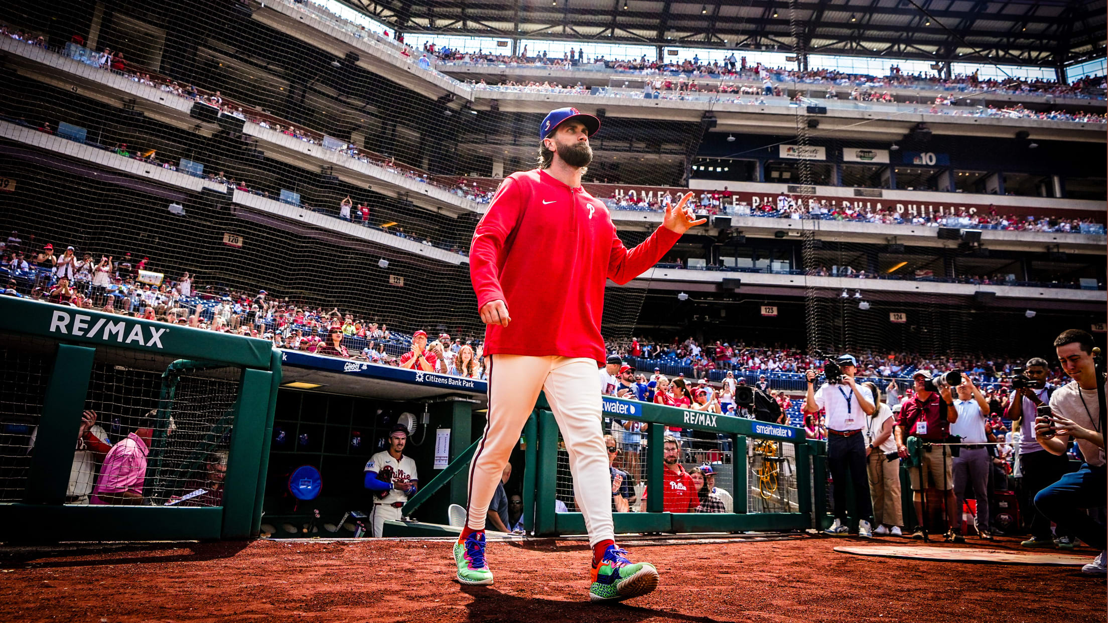 HarperDC8A1DD0-2231-46B0-83F8-4C6530019ACA