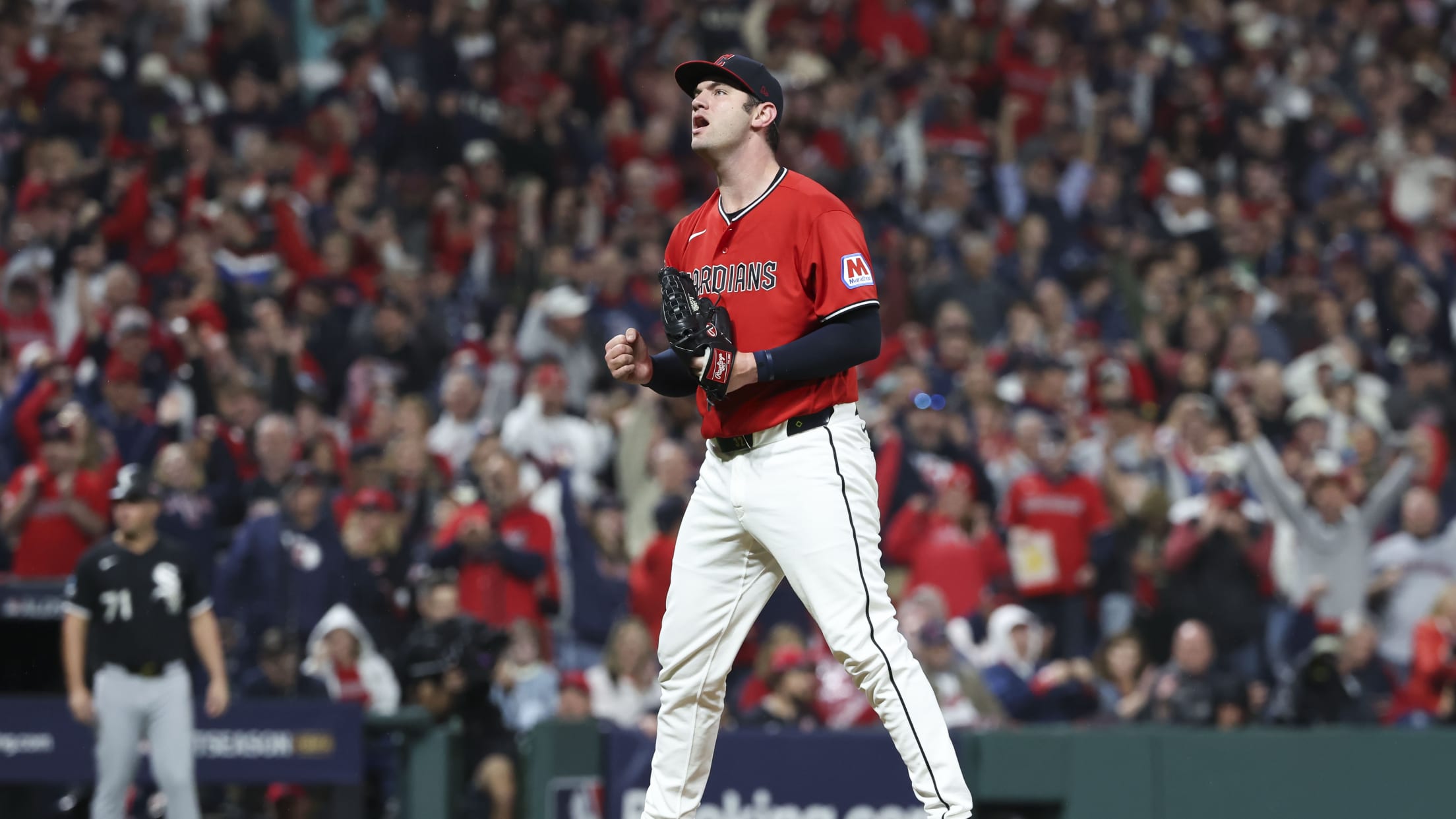 How does Gavin Williams effectively use his pitches?