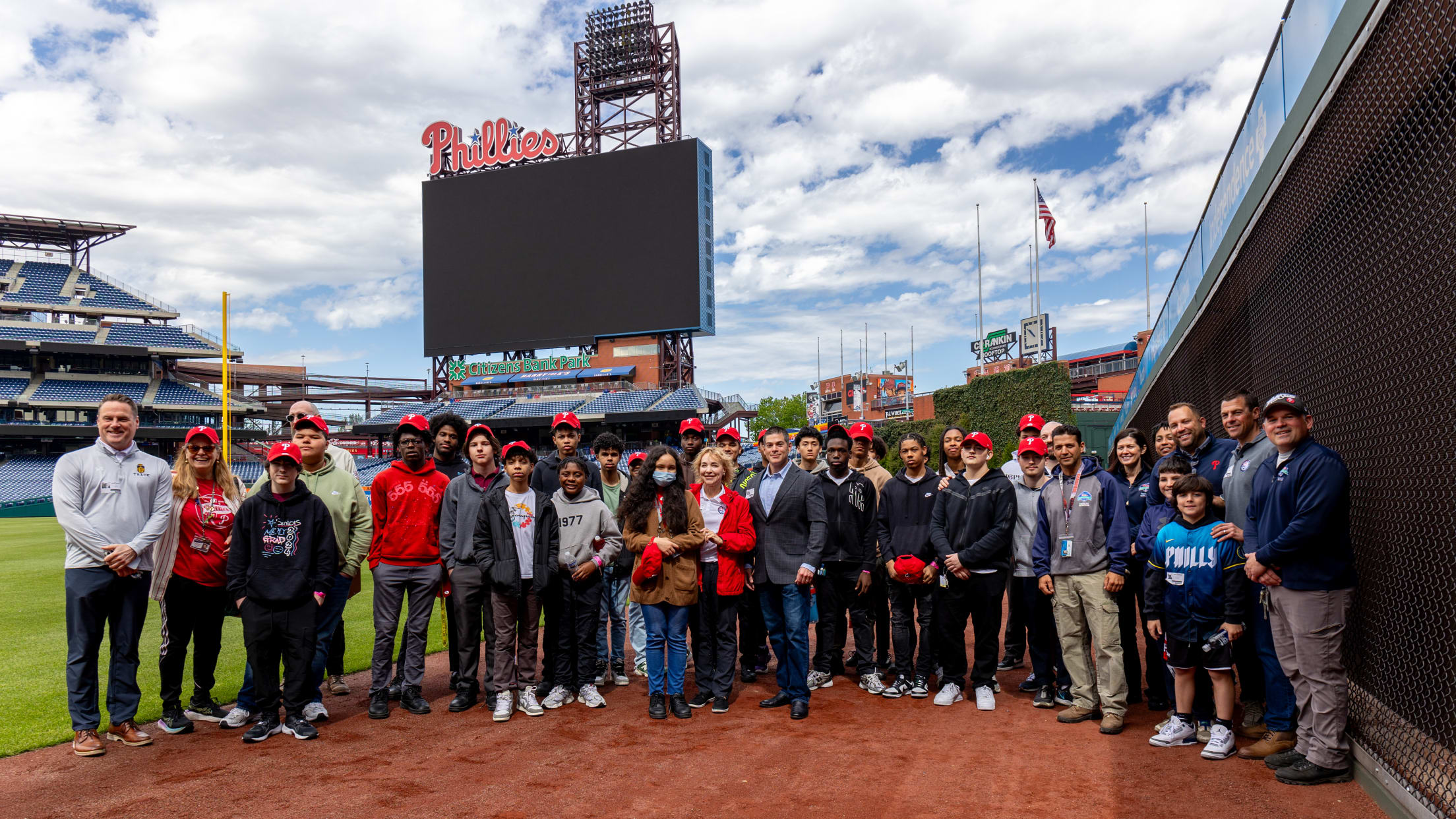 20240424_NEST-OVG Phillies Trade school event-25