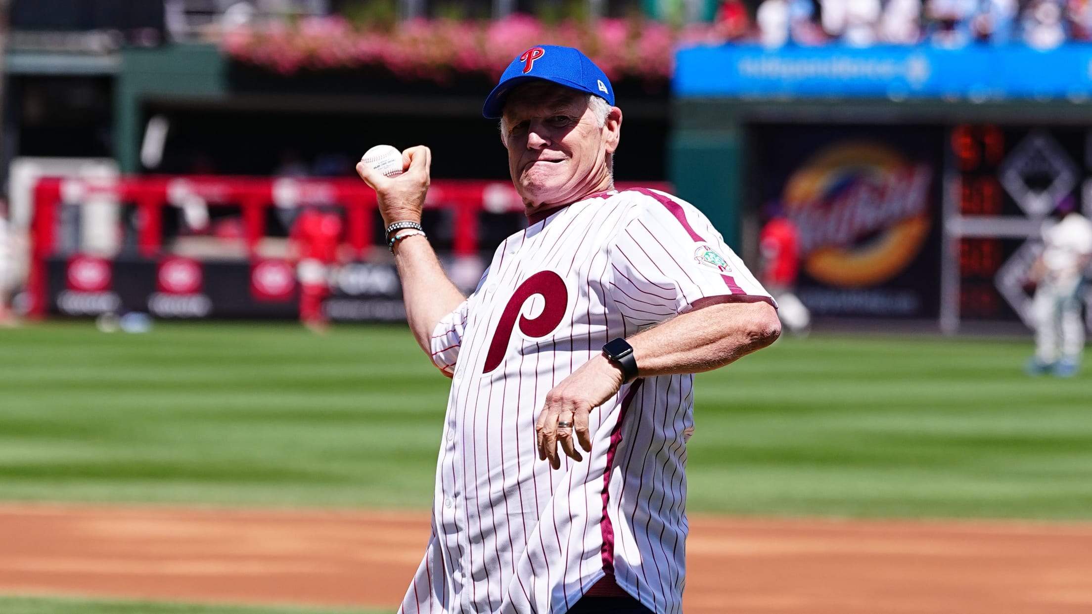 18 6CBA6D99-BD97-4AB2-B533-942655385321