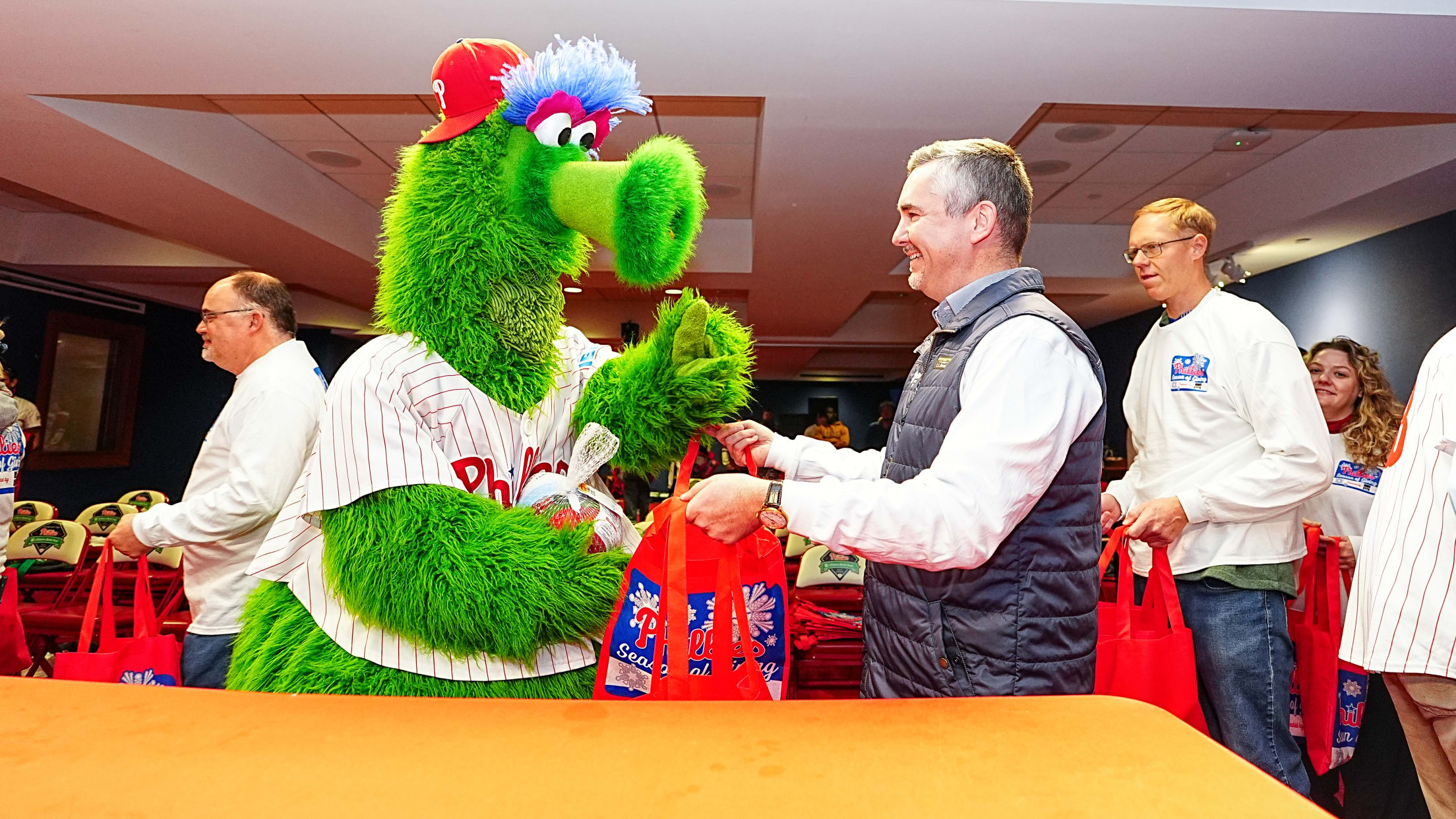 ThanksgivingTurkeyDrive172354