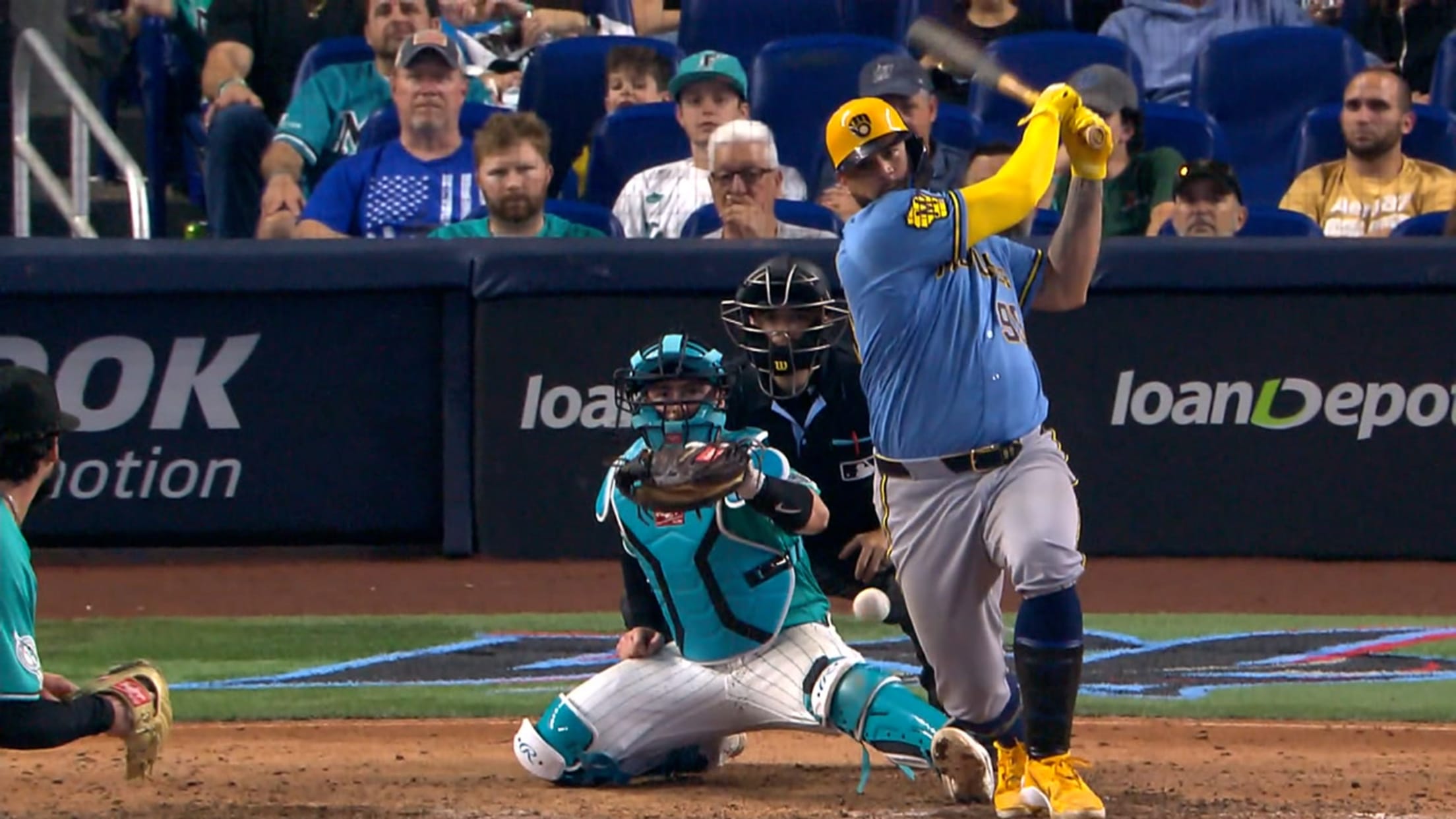 Gary Sánchez's two-run single