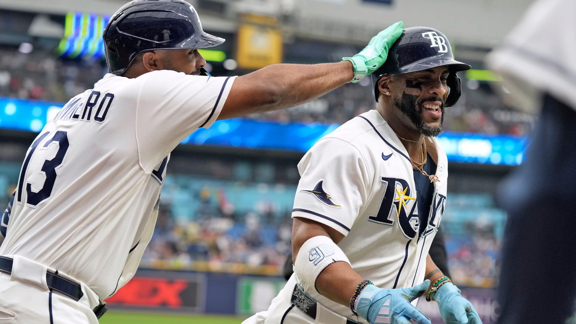Yandy Díaz's leadoff home run (12)